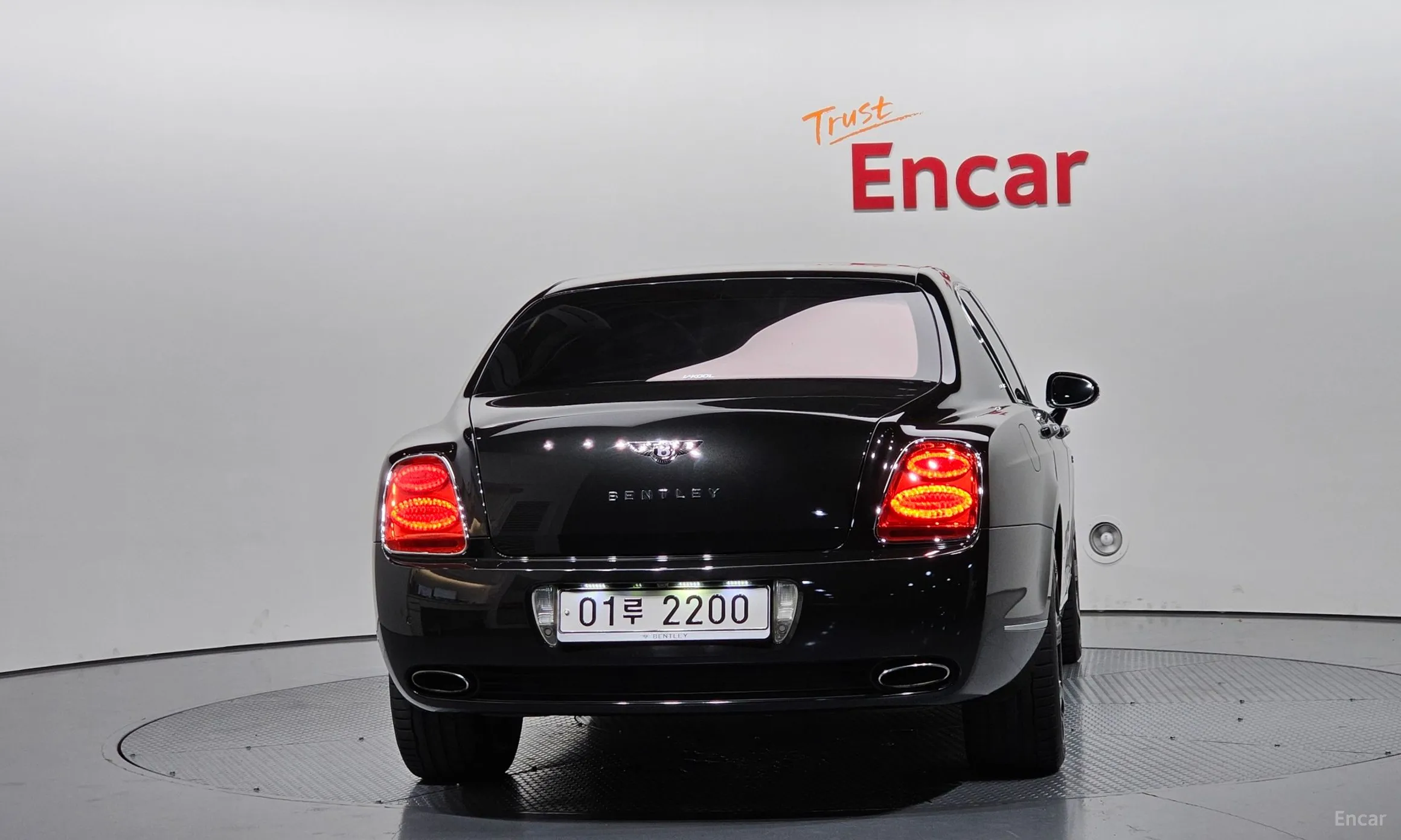 Bentley Flying Spur Gen 1 превью 4