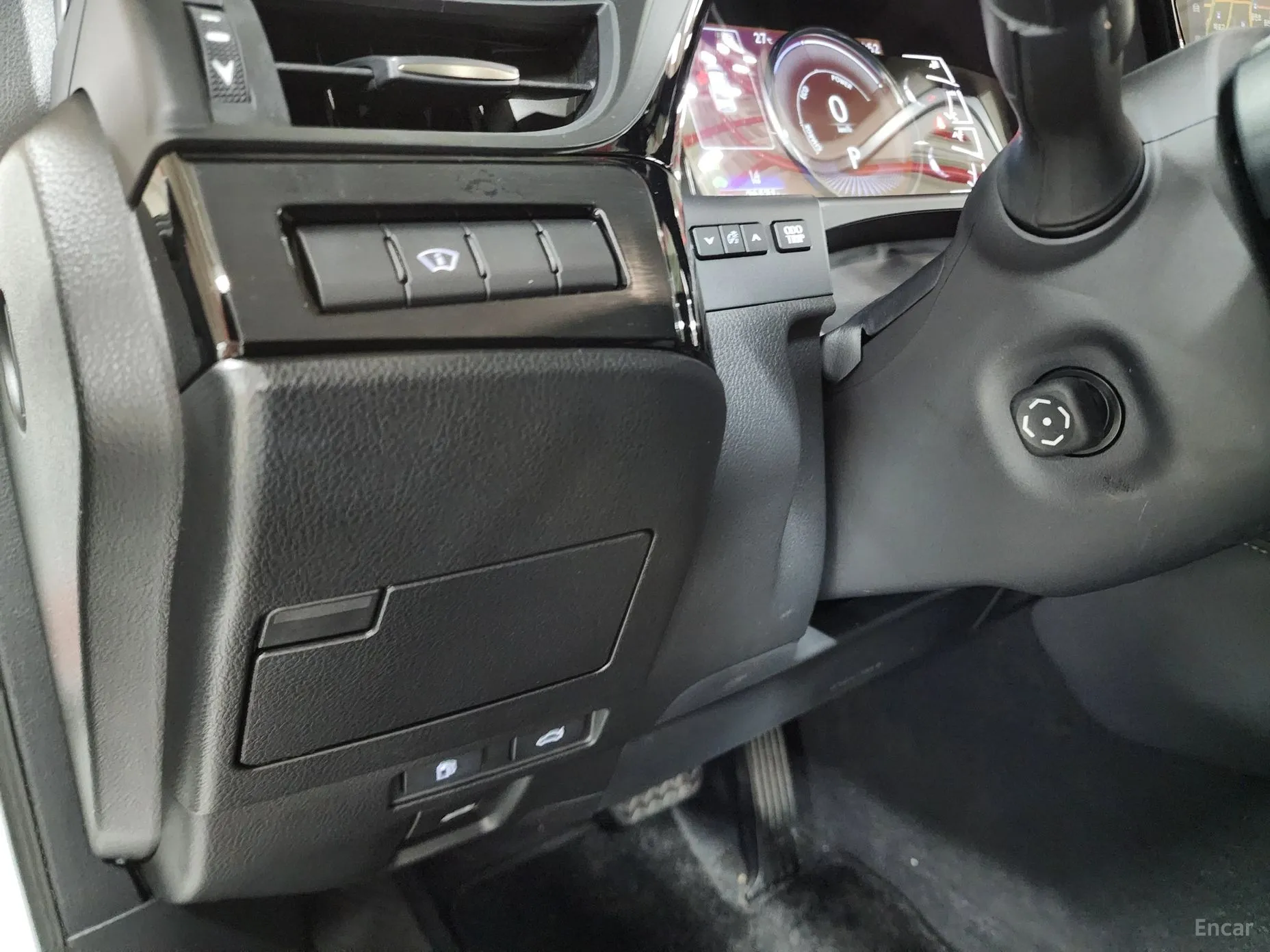 Lexus ES300h 7th Generation превью 17