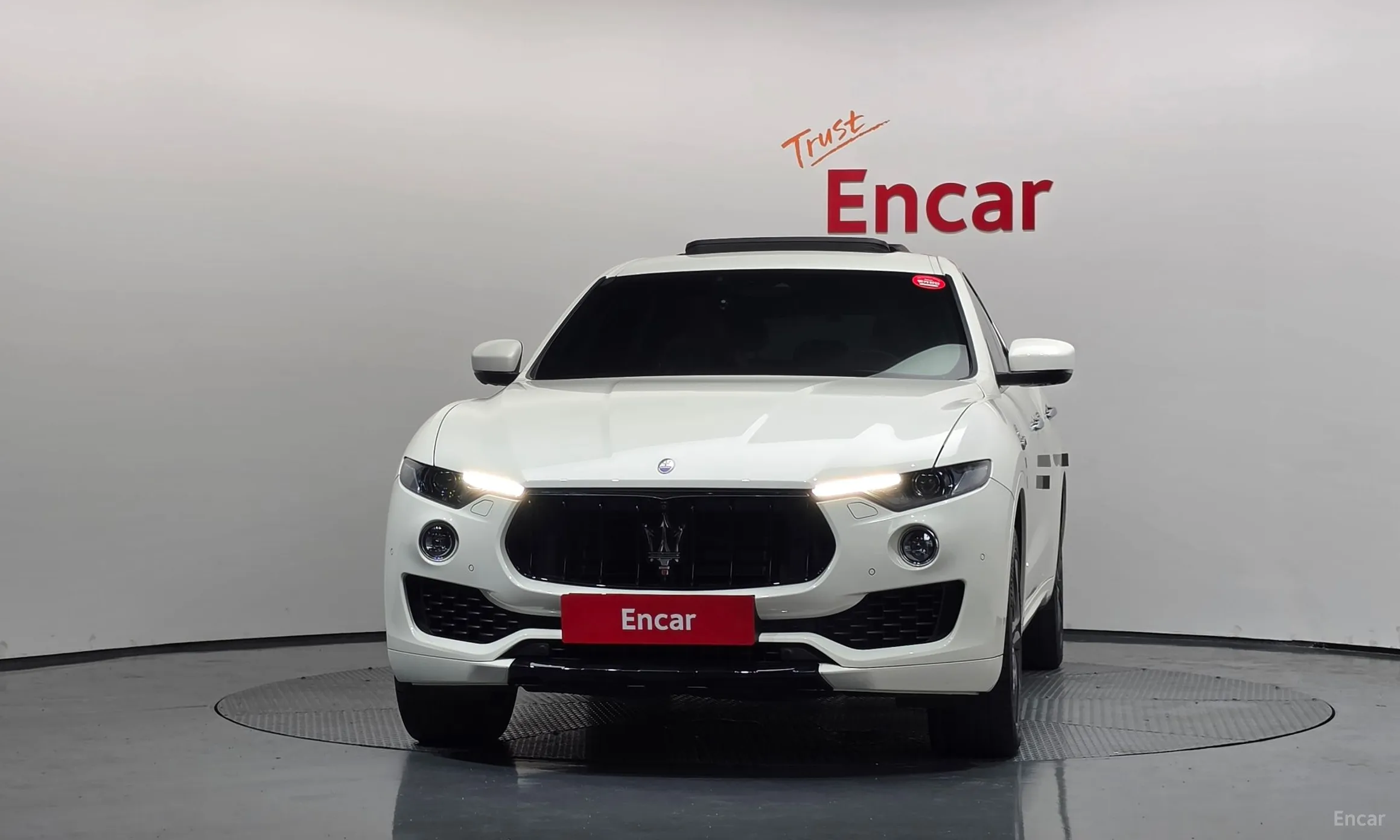 Maserati Levante превью 3
