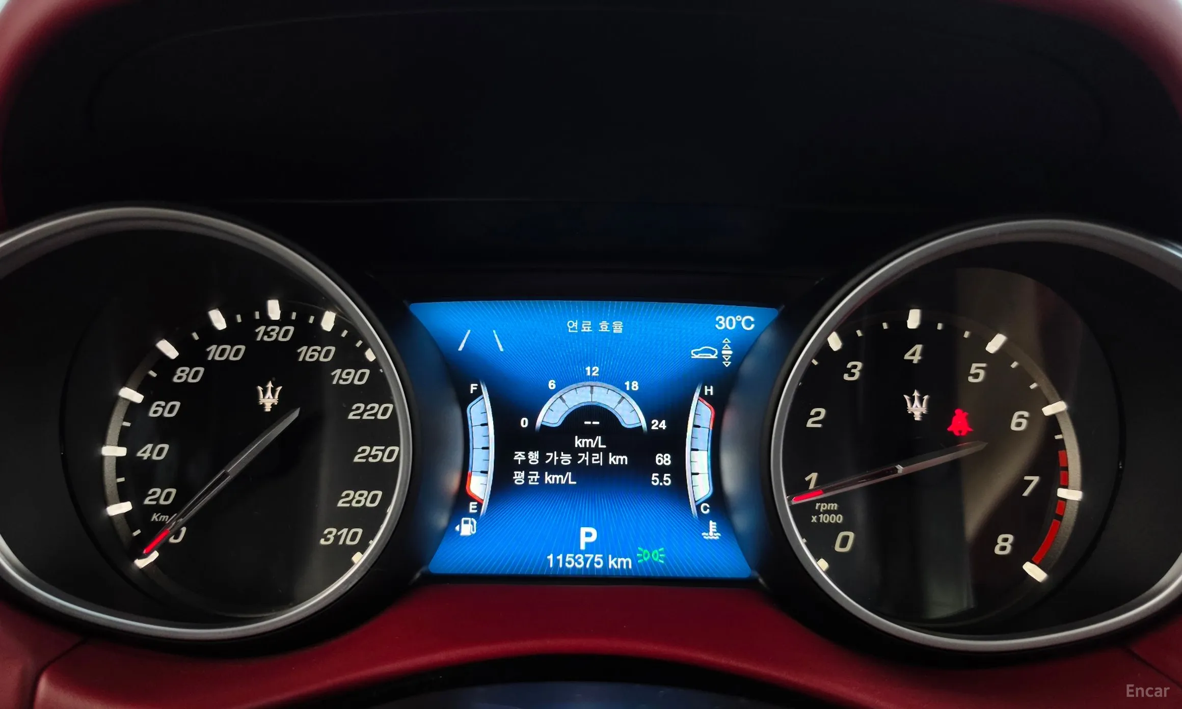 Maserati Levante превью 8