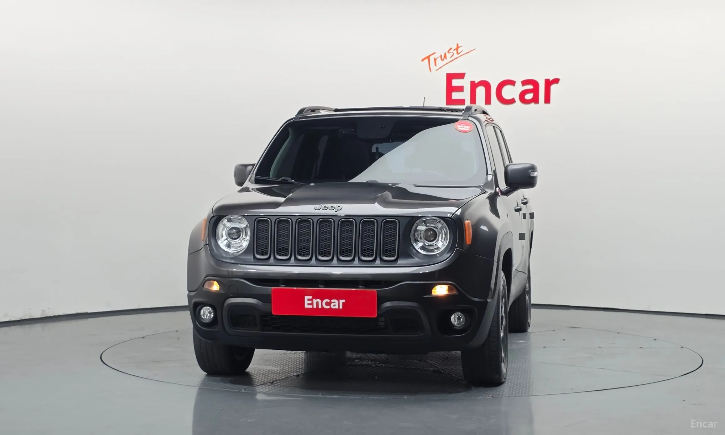 Jeep Renegade превью 3