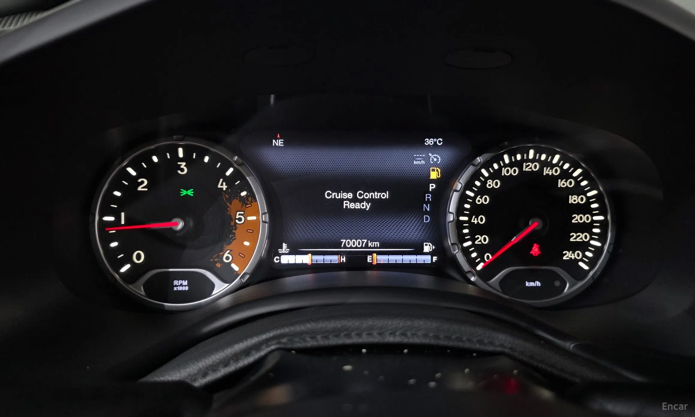 Jeep Renegade превью 8