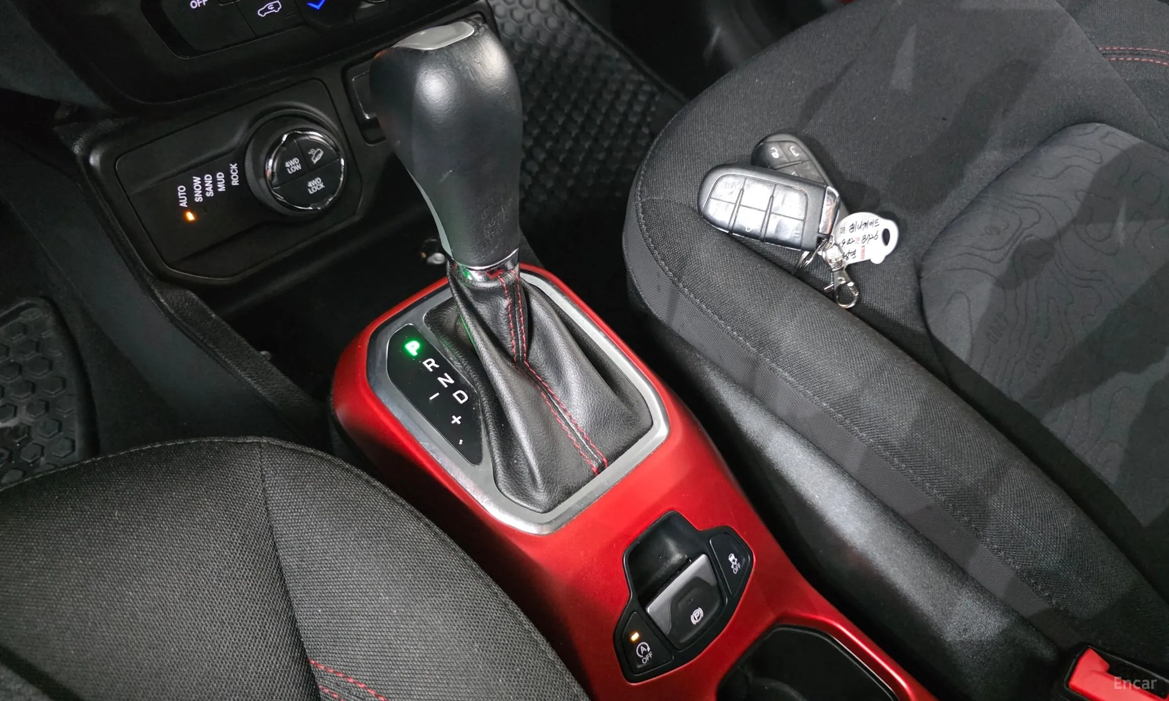 Jeep Renegade превью 9