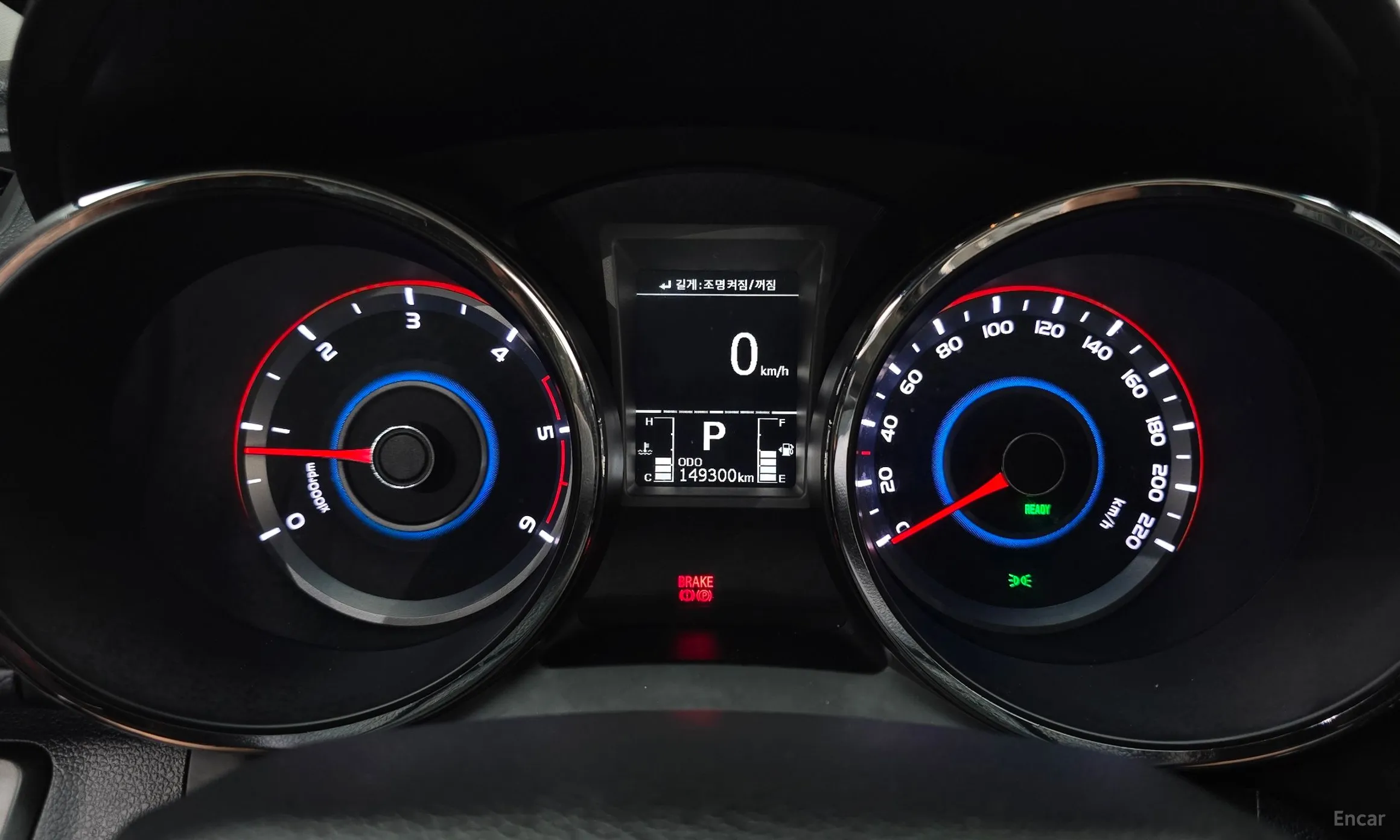 KG Mobility (SsangYong) Tivoli Air превью 8