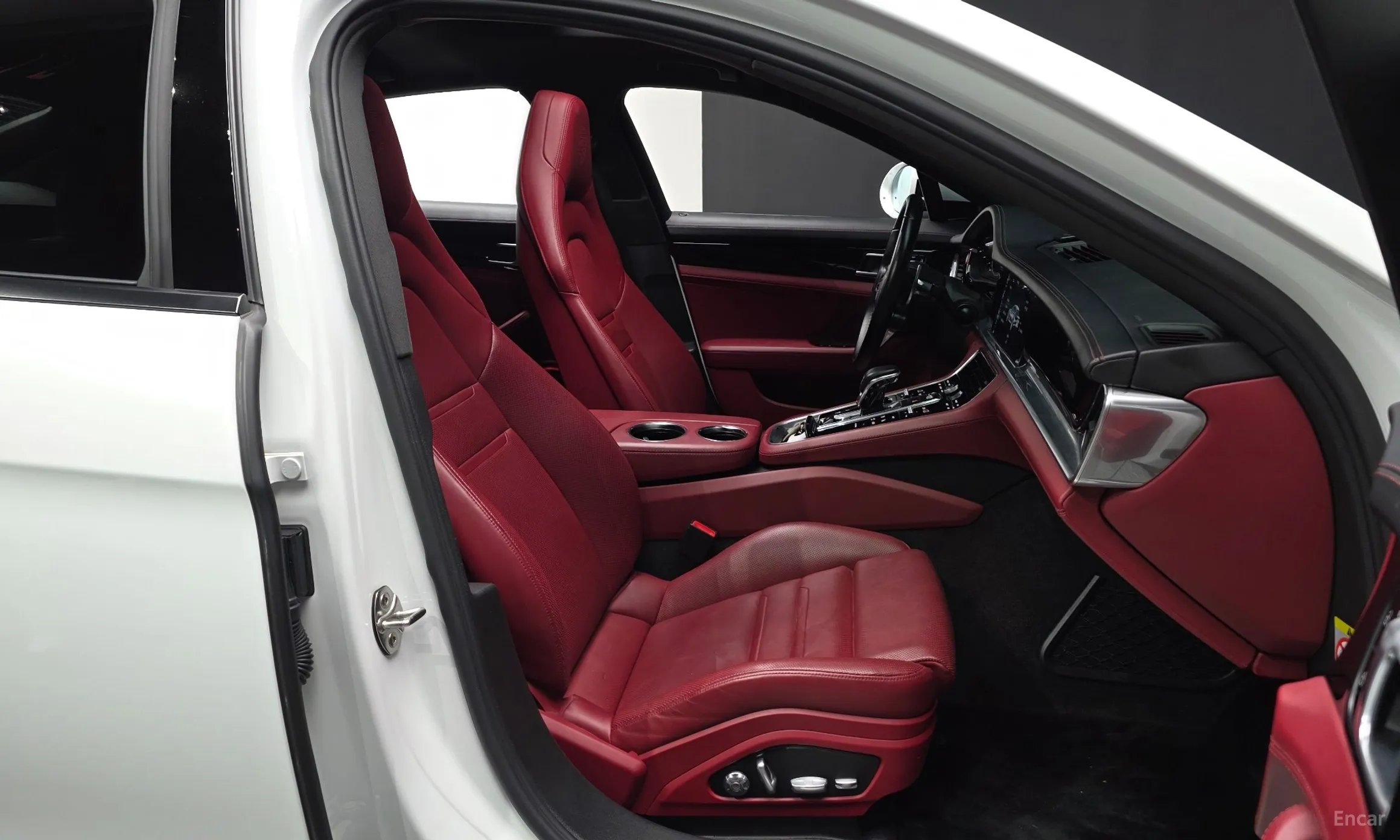 Porsche Panamera (971) превью 11