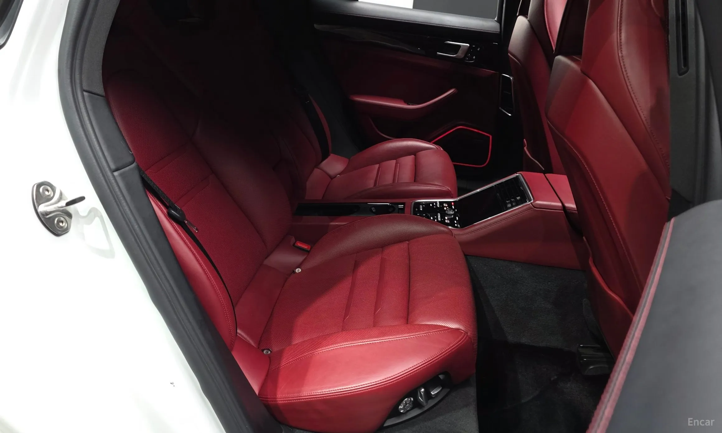 Porsche Panamera (971) превью 12