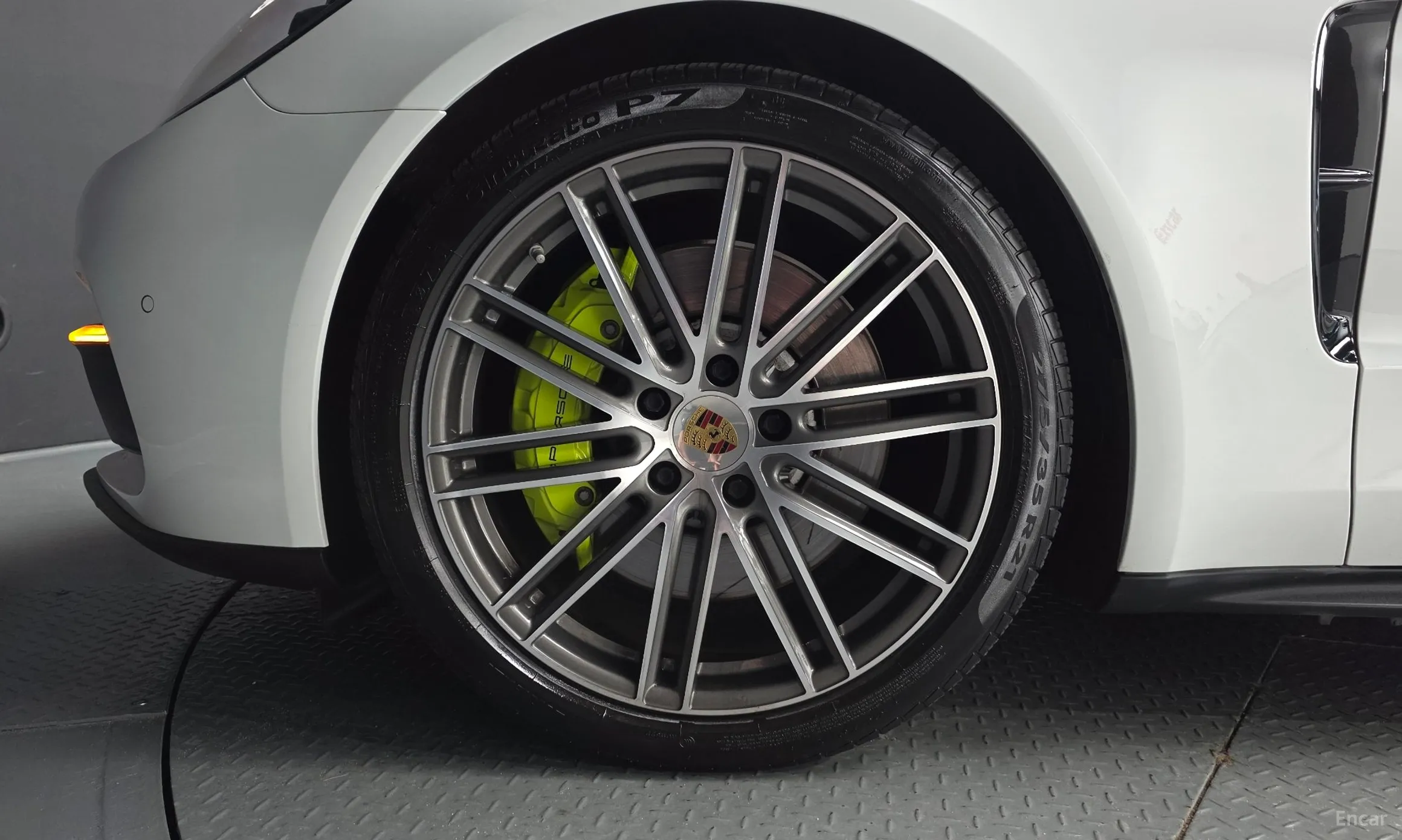 Porsche Panamera (971) превью 5
