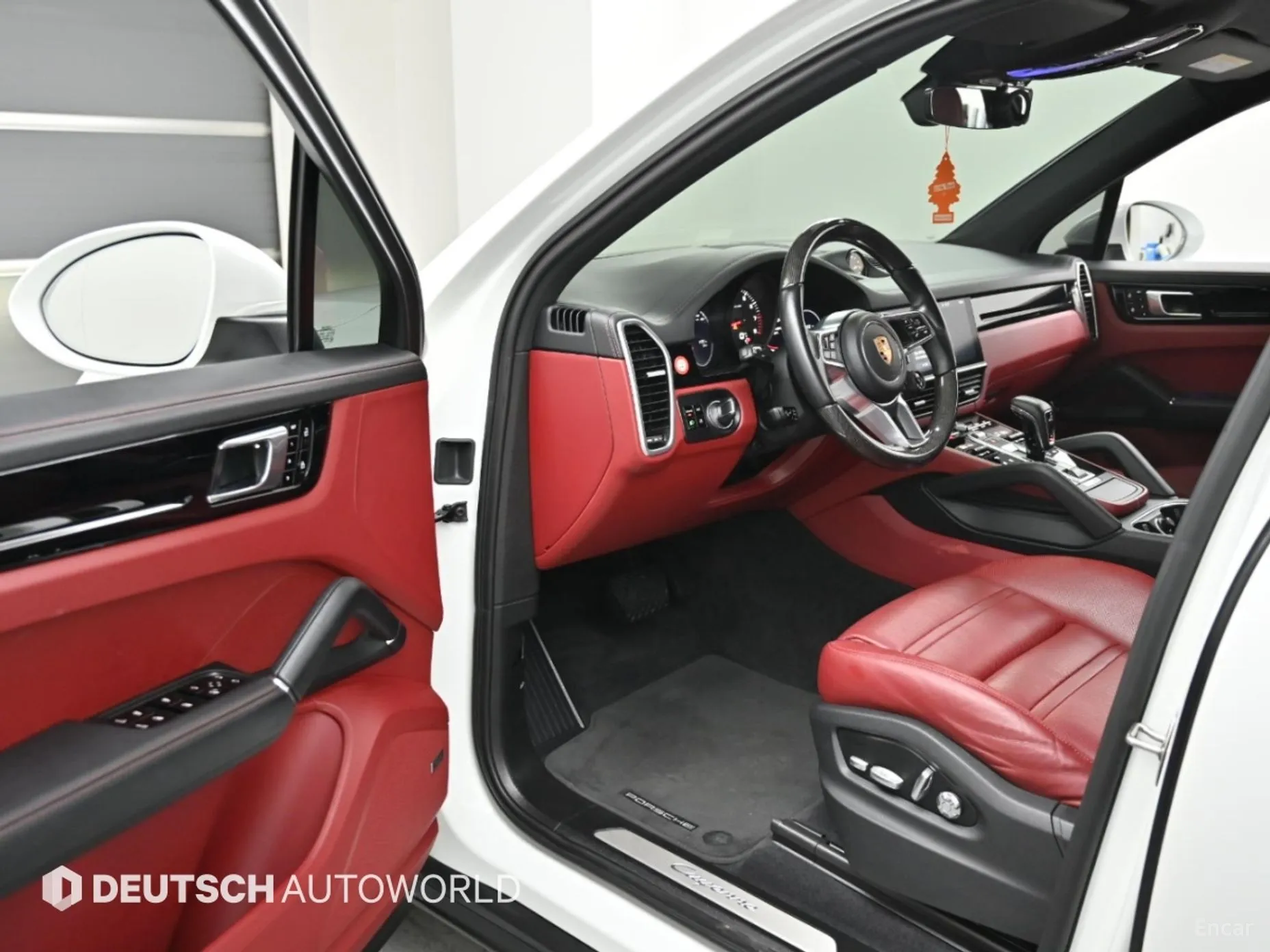 Porsche Cayenne (PO536) превью 12