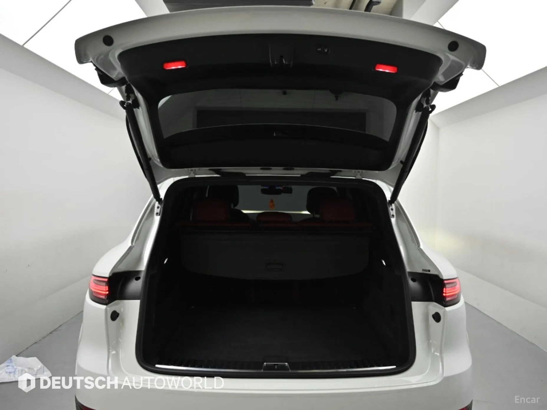 Porsche Cayenne (PO536) превью 20