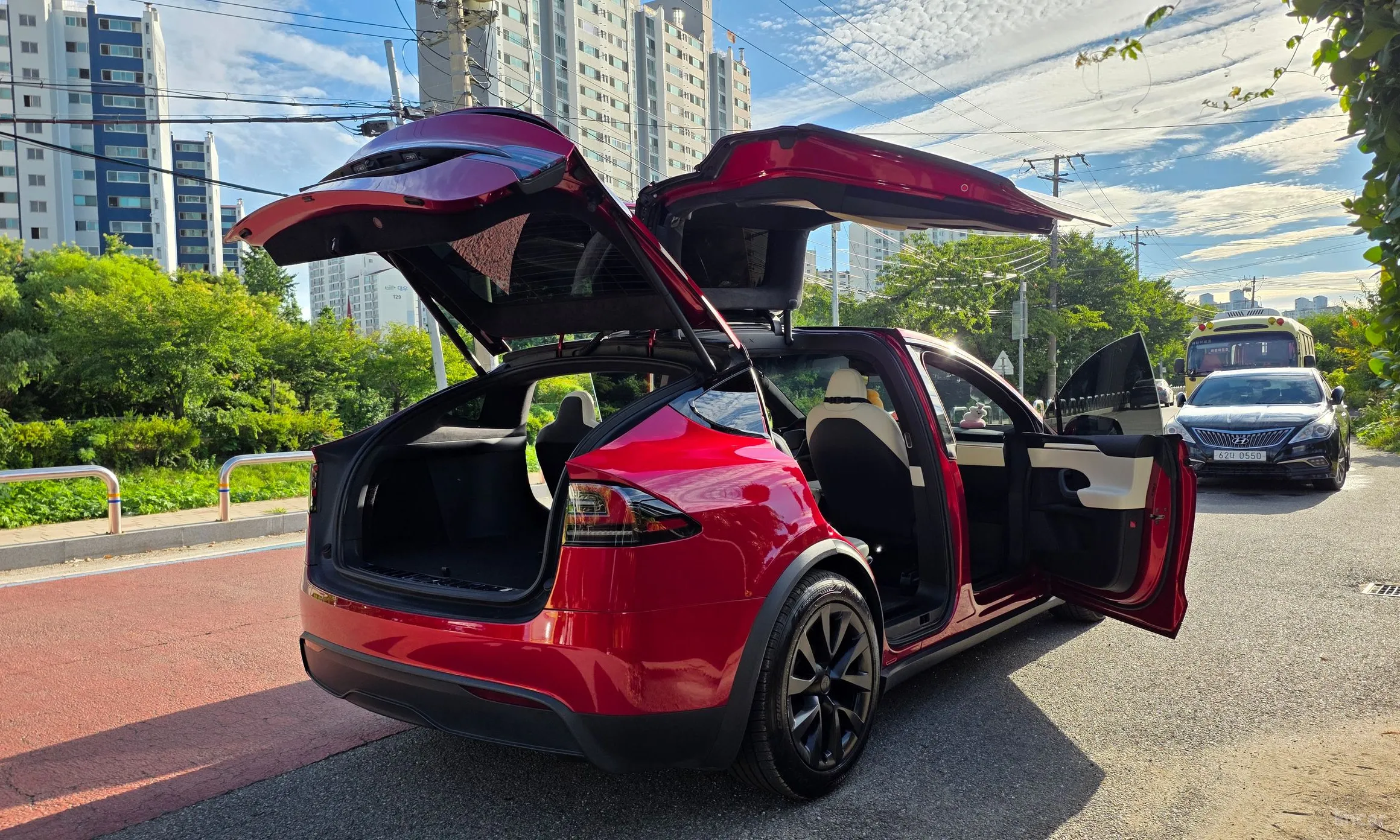 Tesla Model X превью 8