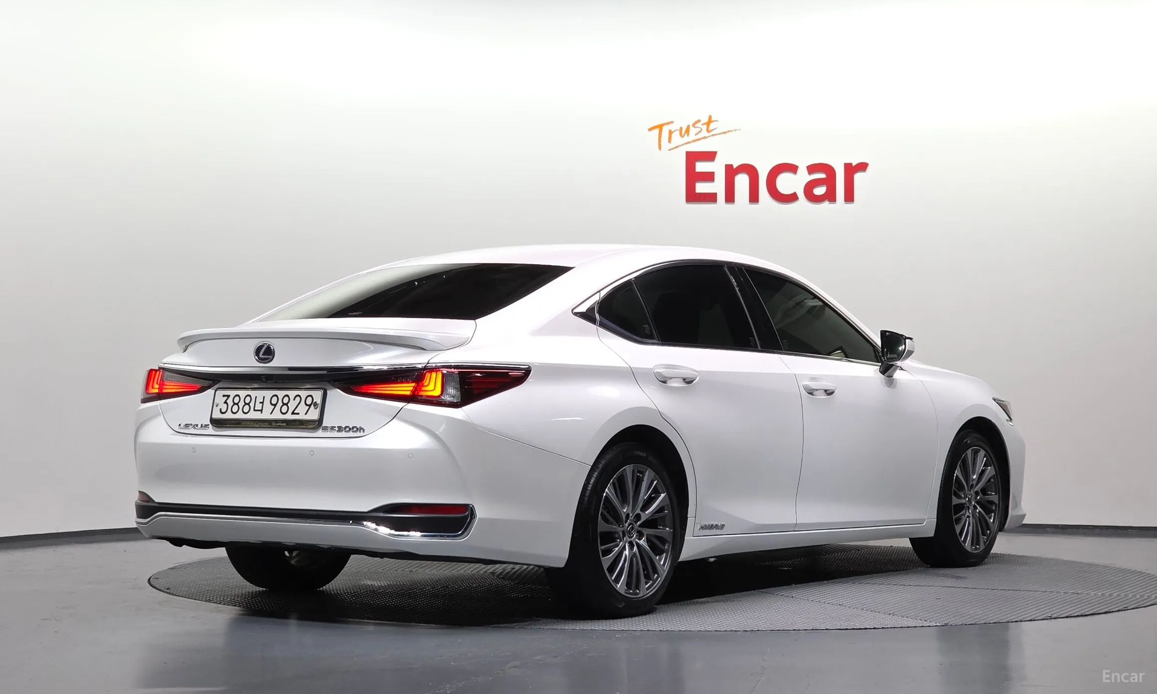 Lexus ES300h 7th Generation