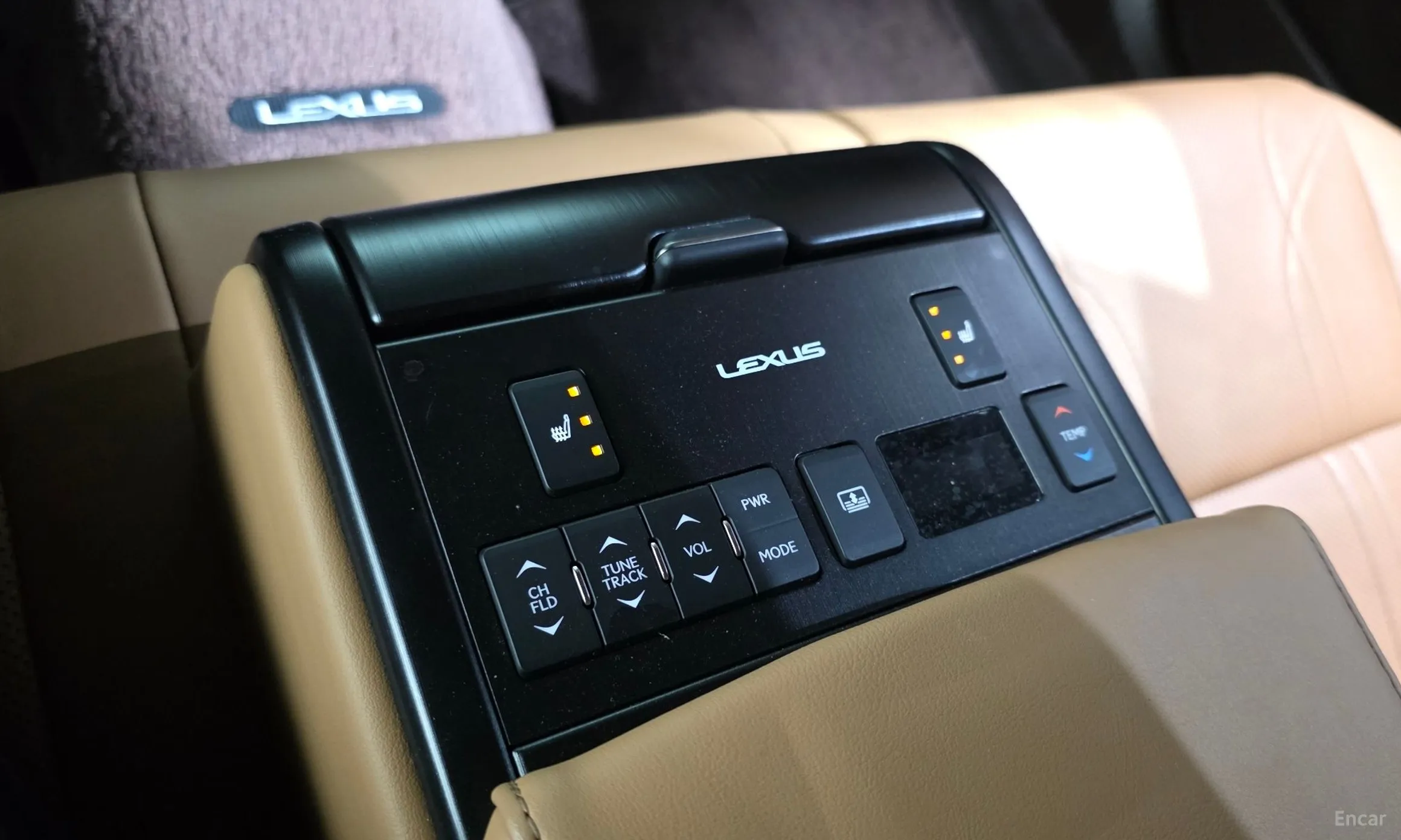 Lexus ES300h 7th Generation превью 18