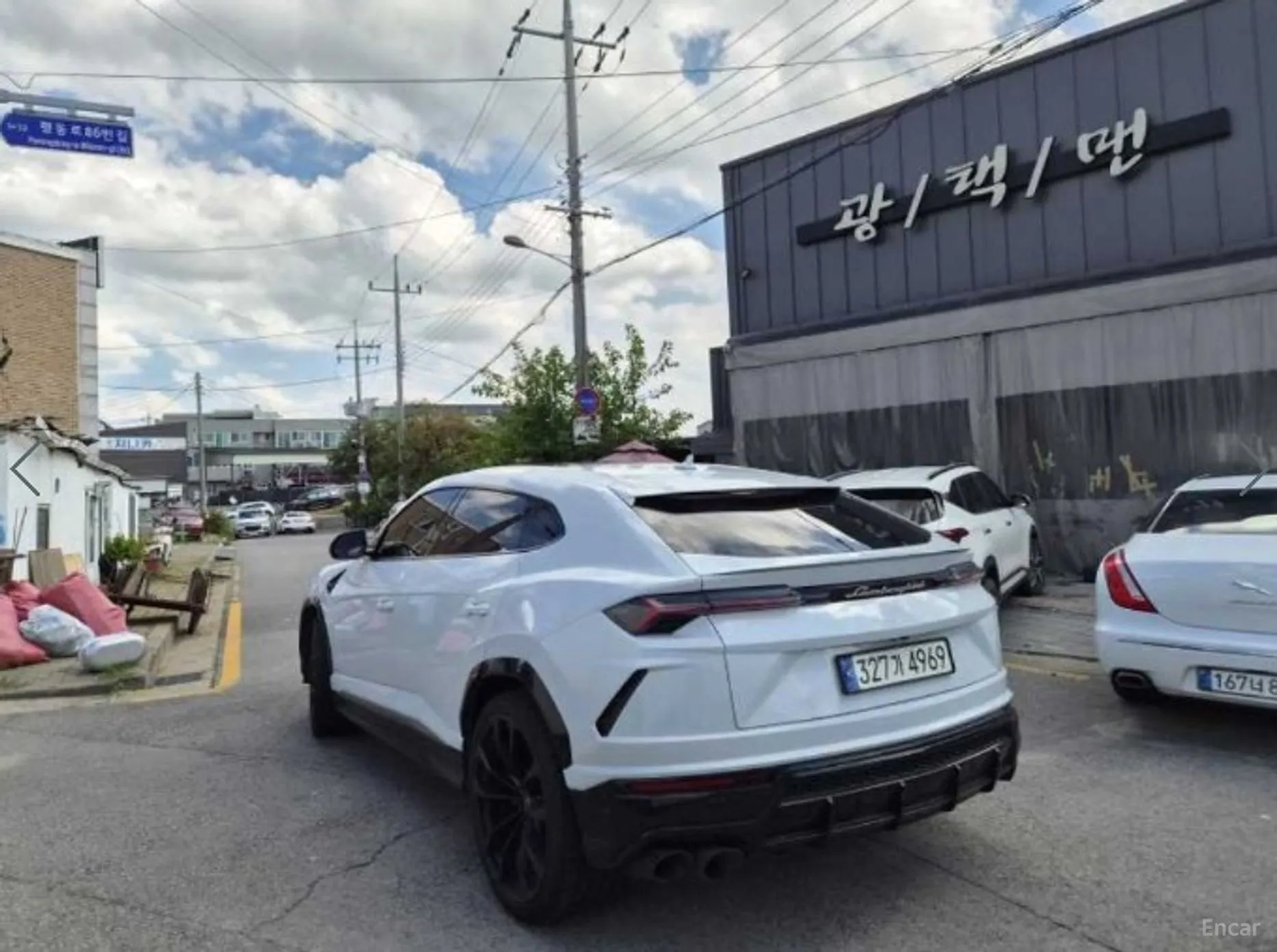 Lamborghini Urus превью 4