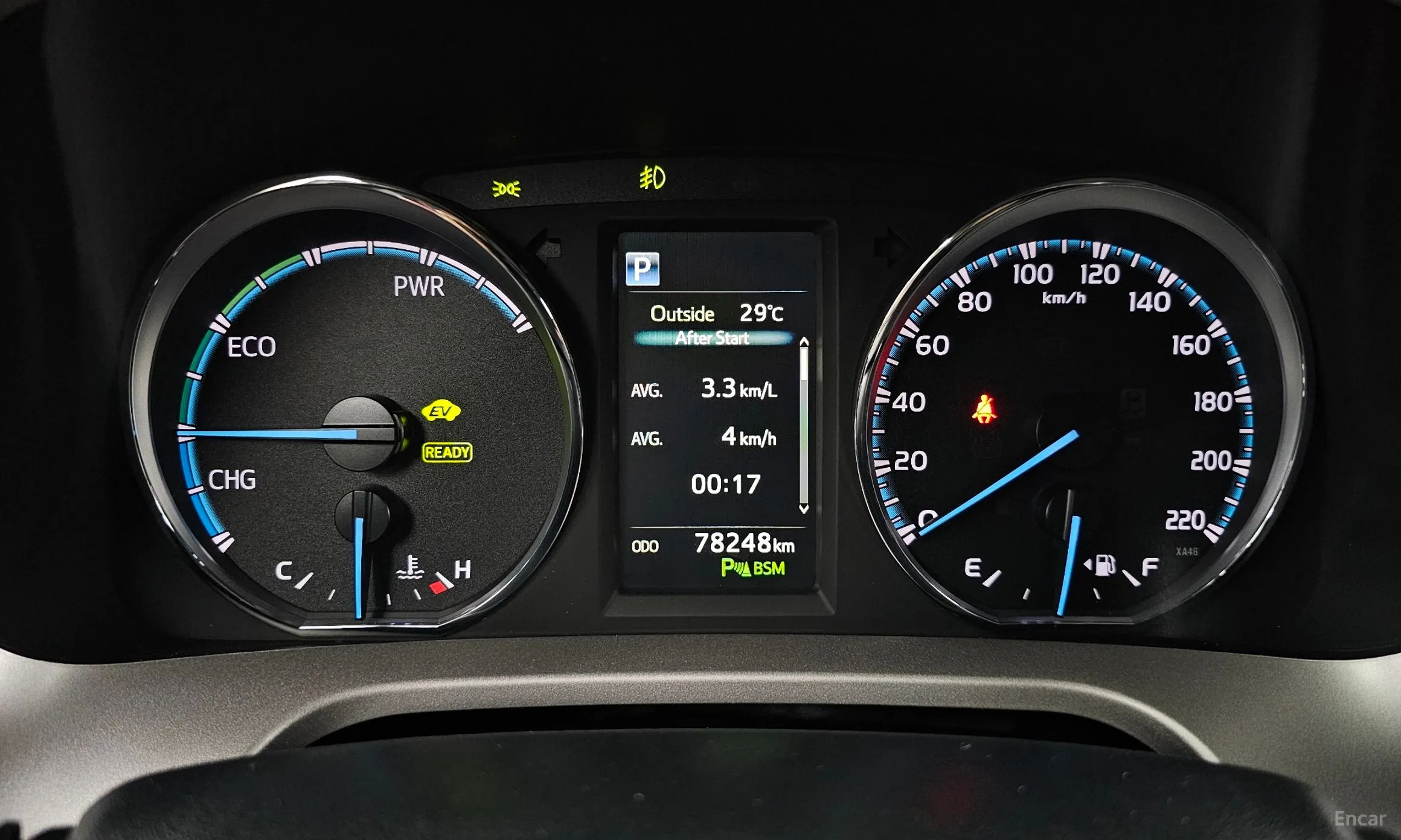 Toyota RAV4 превью 8