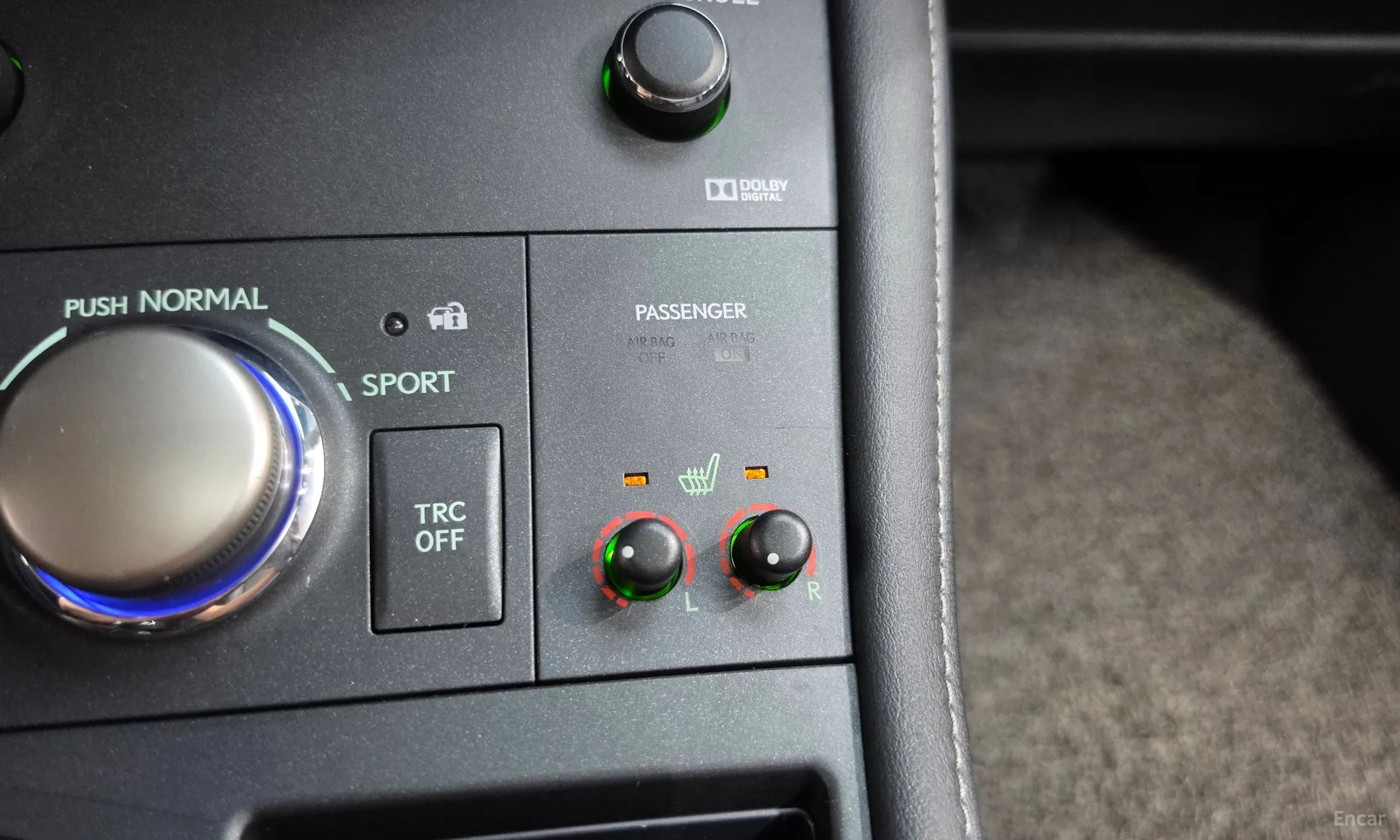 Lexus CT200h превью 17