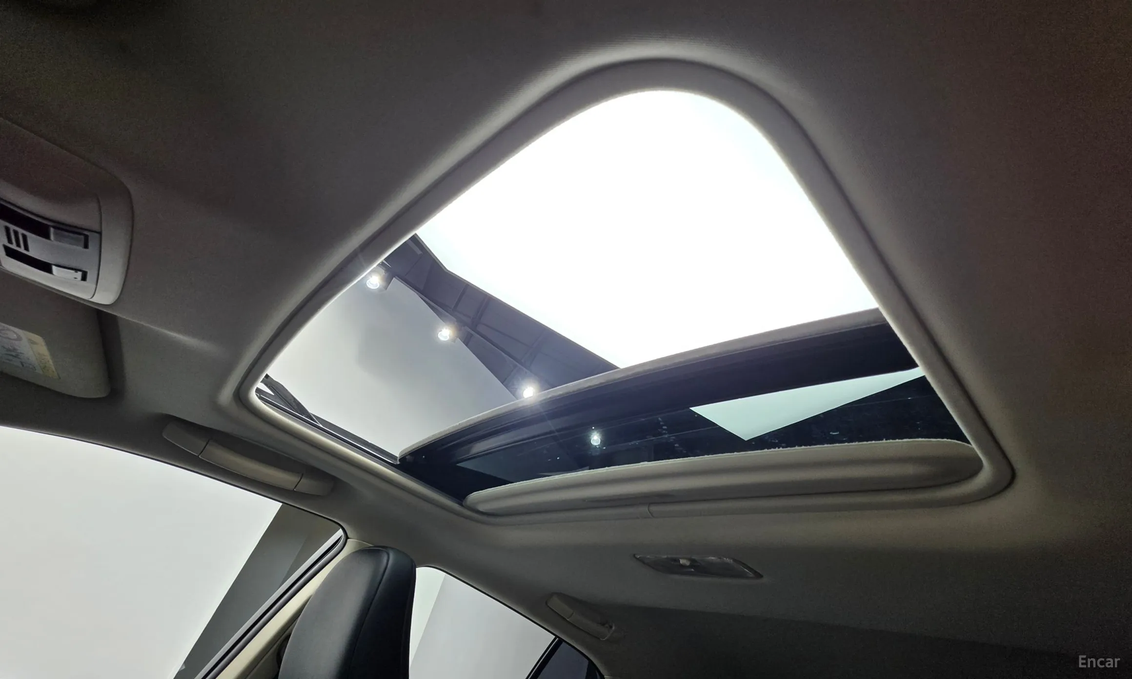 Lexus CT200h превью 19