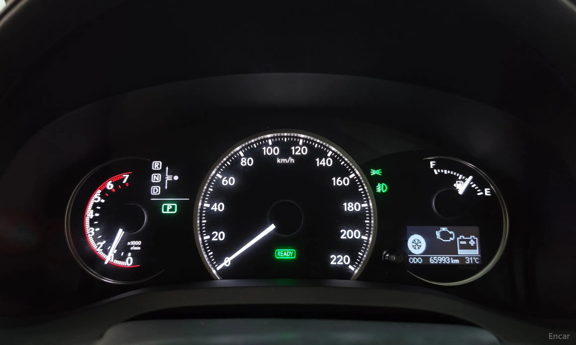 Lexus CT200h превью 8