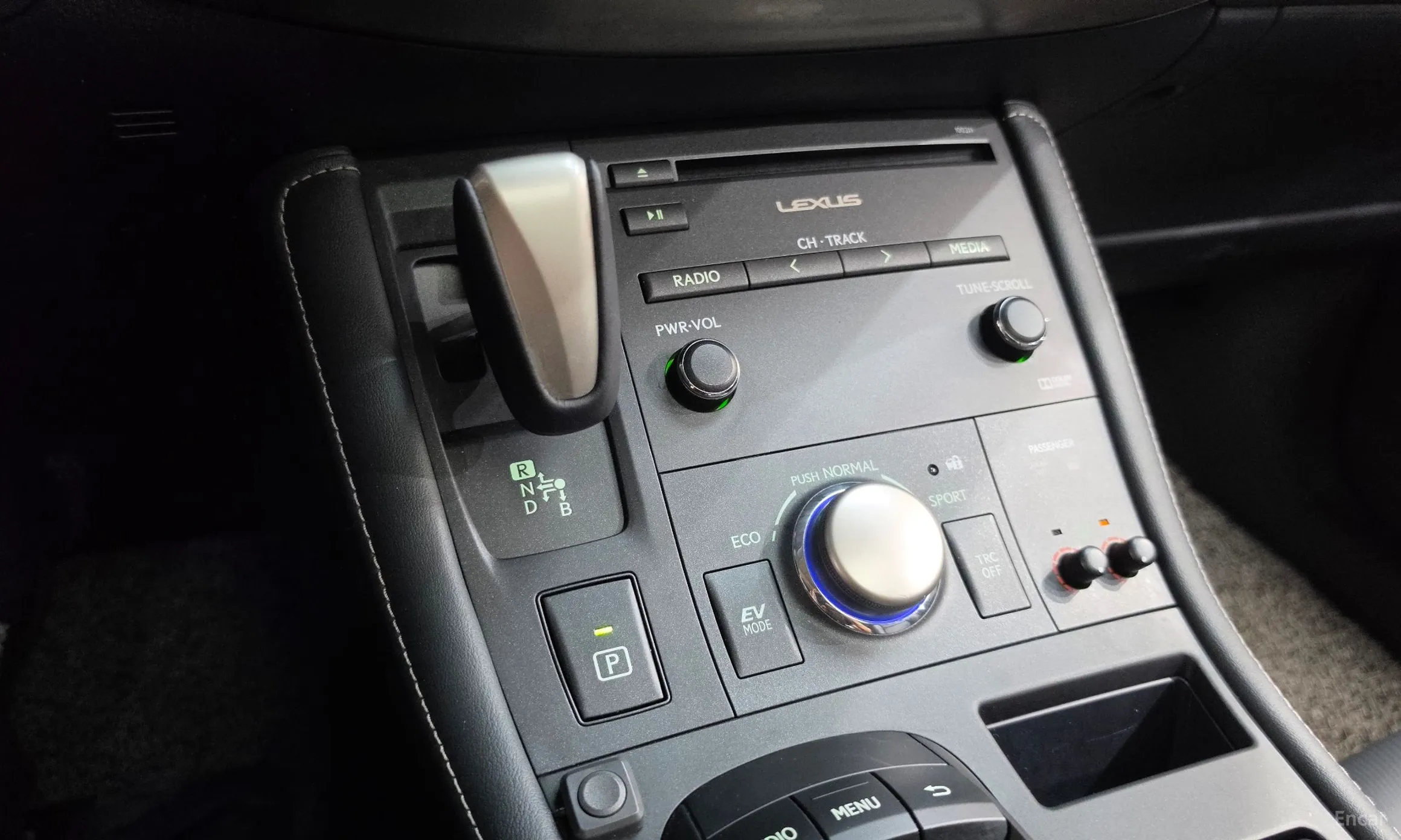 Lexus CT200h превью 9
