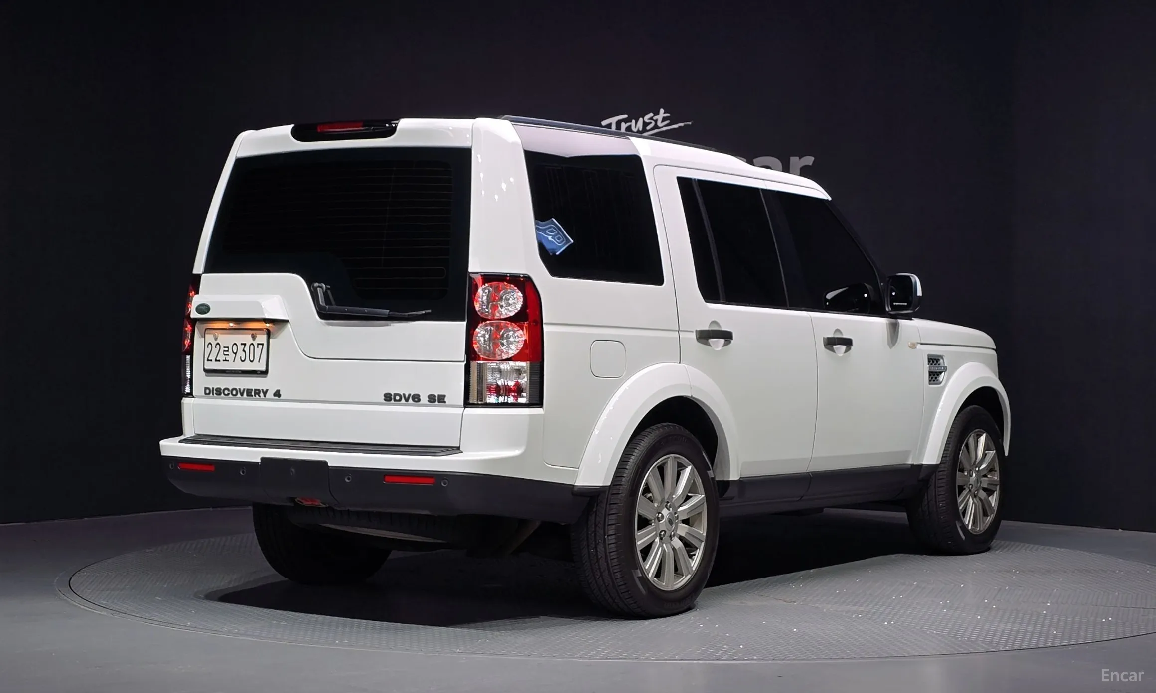 Land Rover Discovery 4 превью 2
