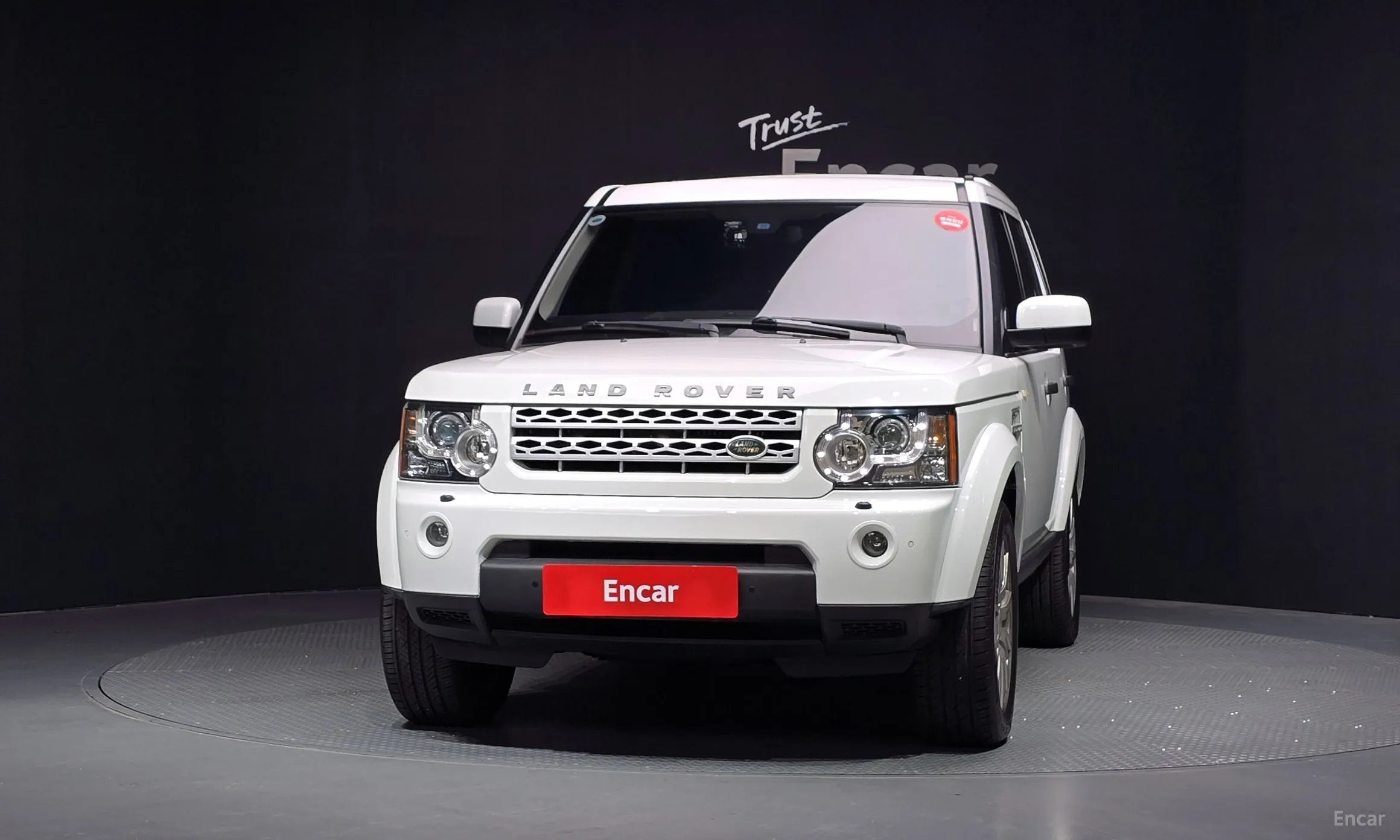 Land Rover Discovery 4 превью 3
