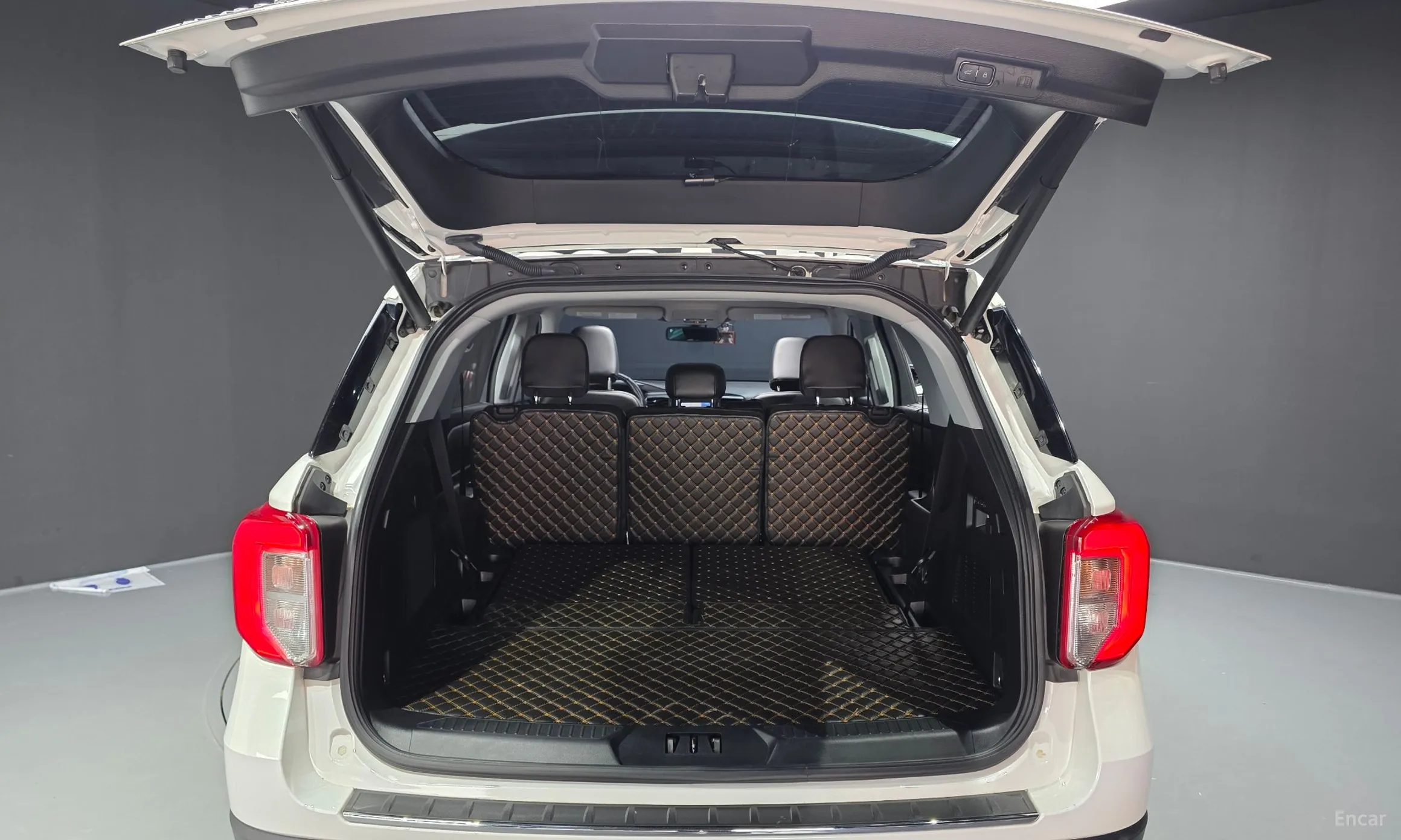 Ford Explorer 6th Generation превью 20