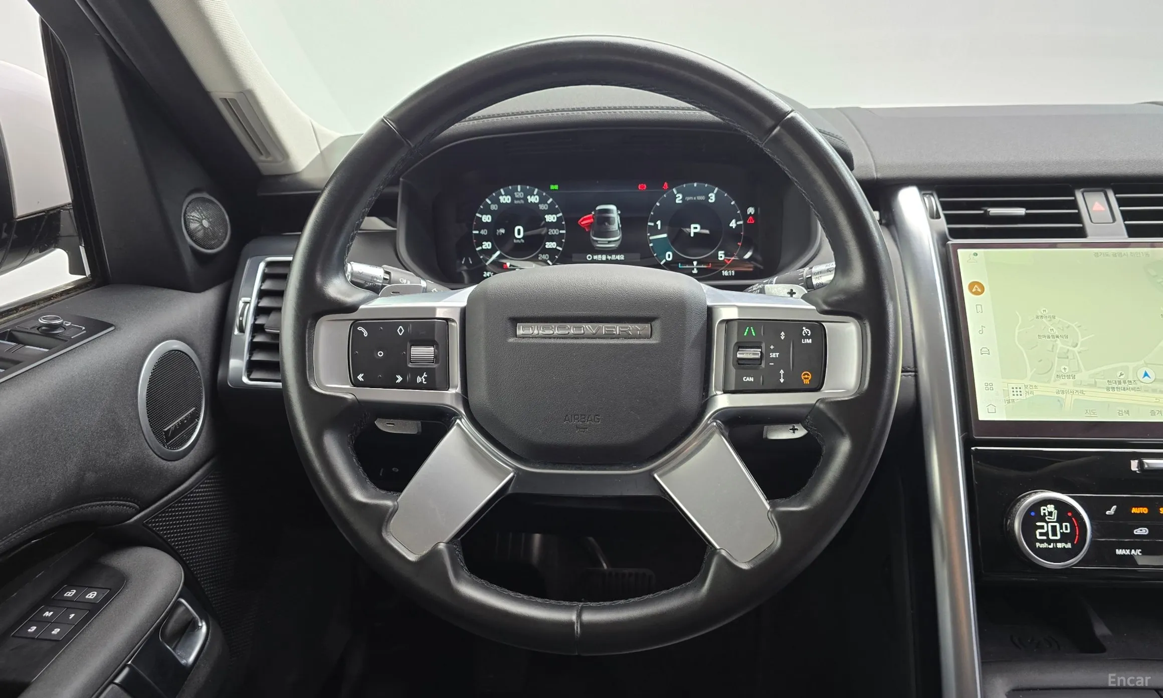 Land Rover Discovery 5 превью 13
