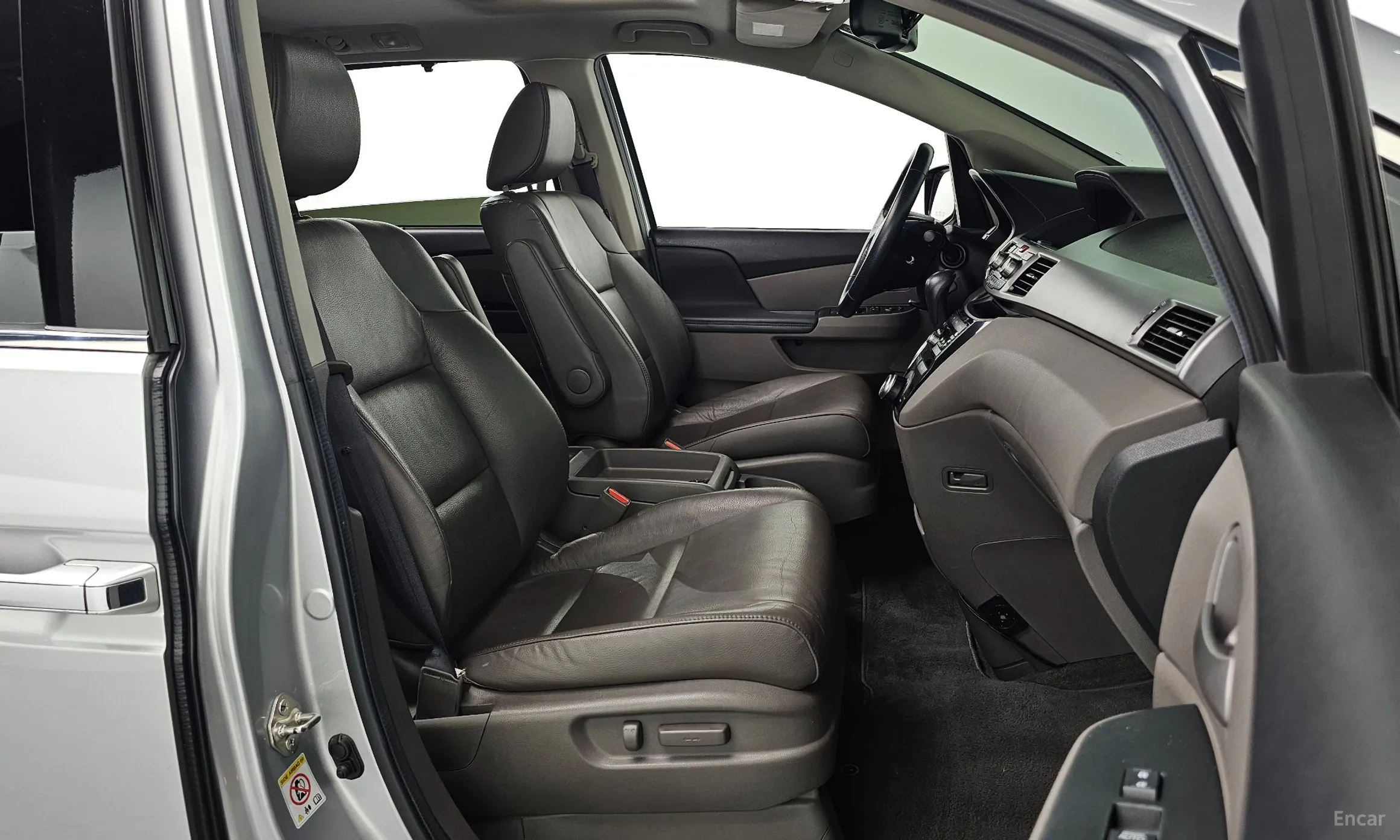Honda Odyssey превью 10
