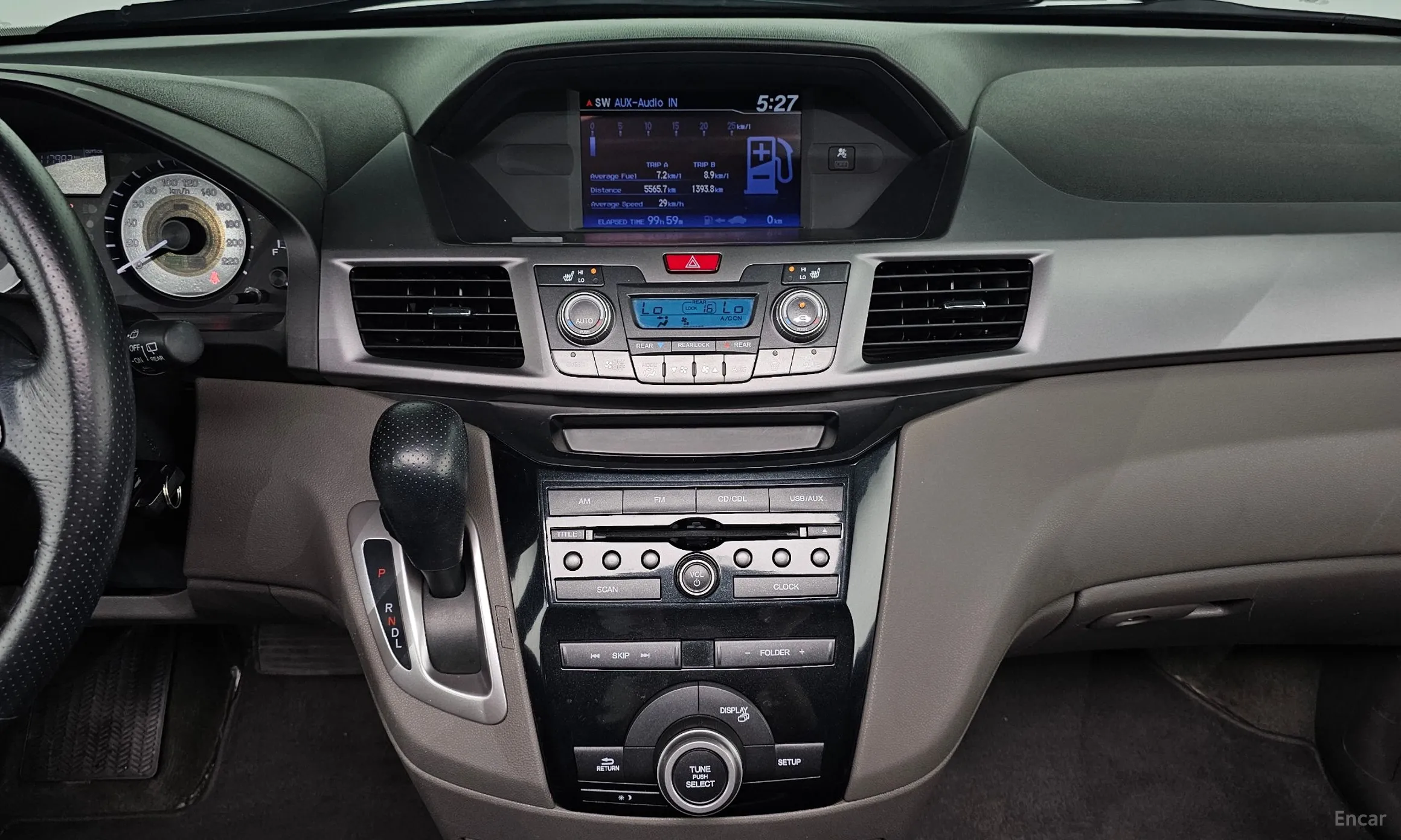 Honda Odyssey превью 14
