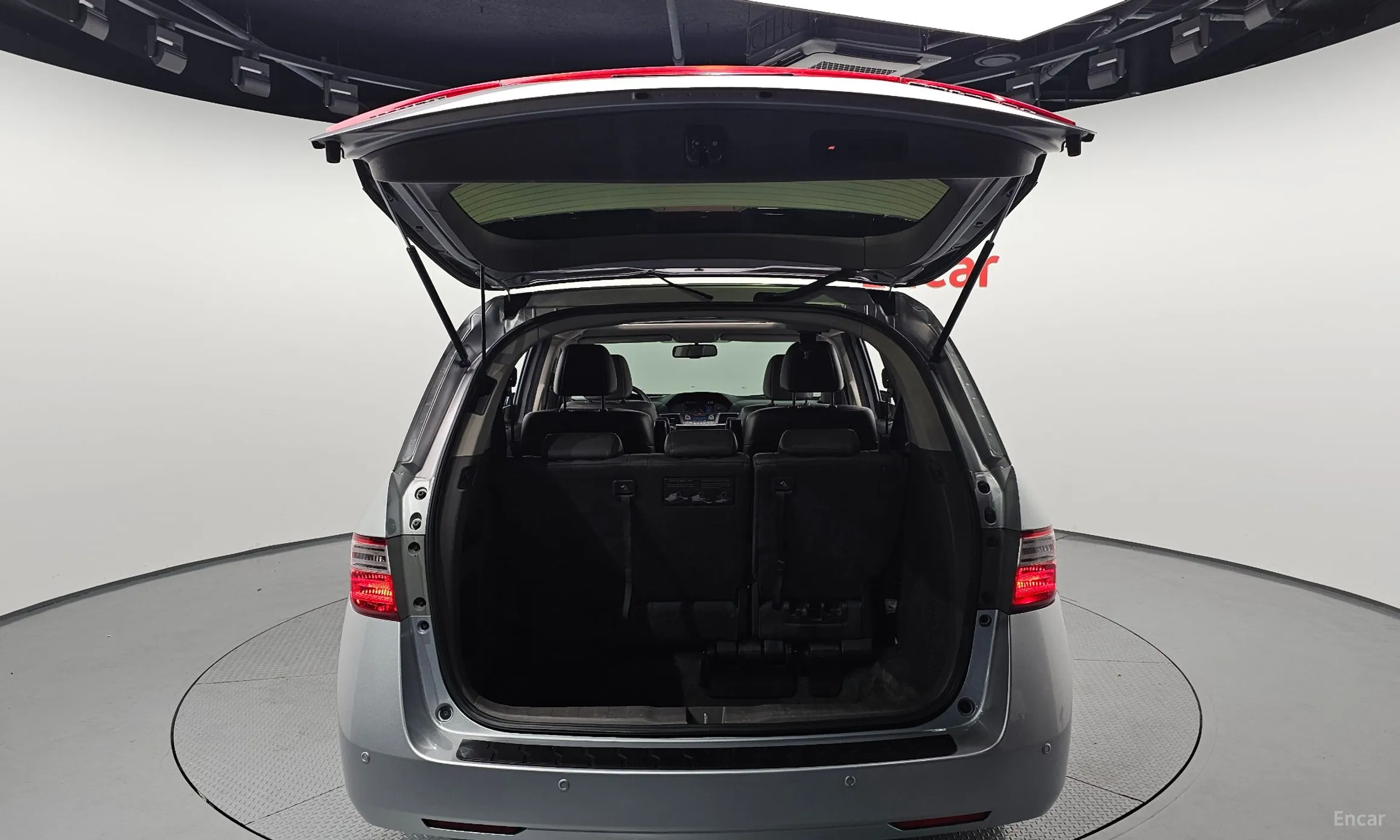 Honda Odyssey превью 20
