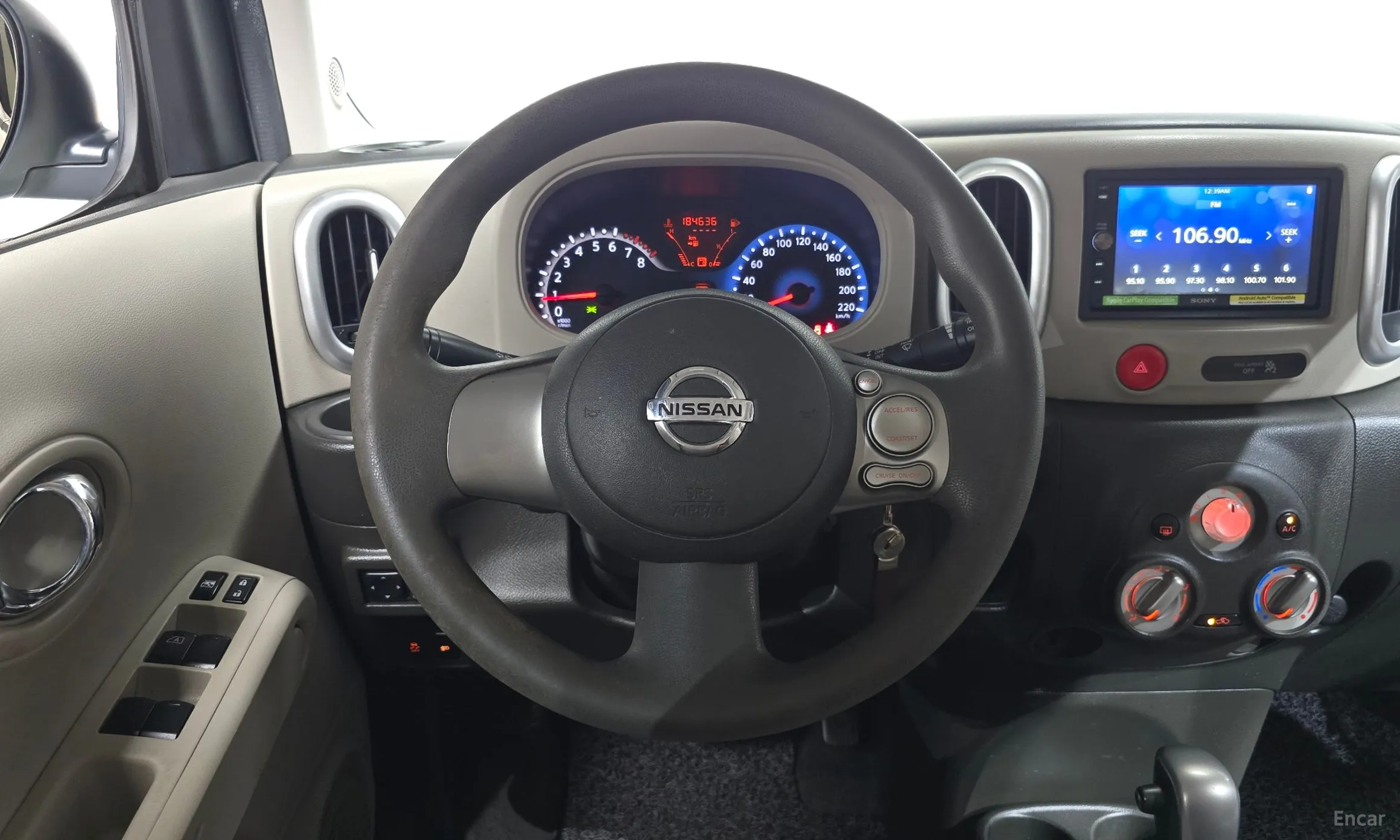 Nissan Cube превью 13