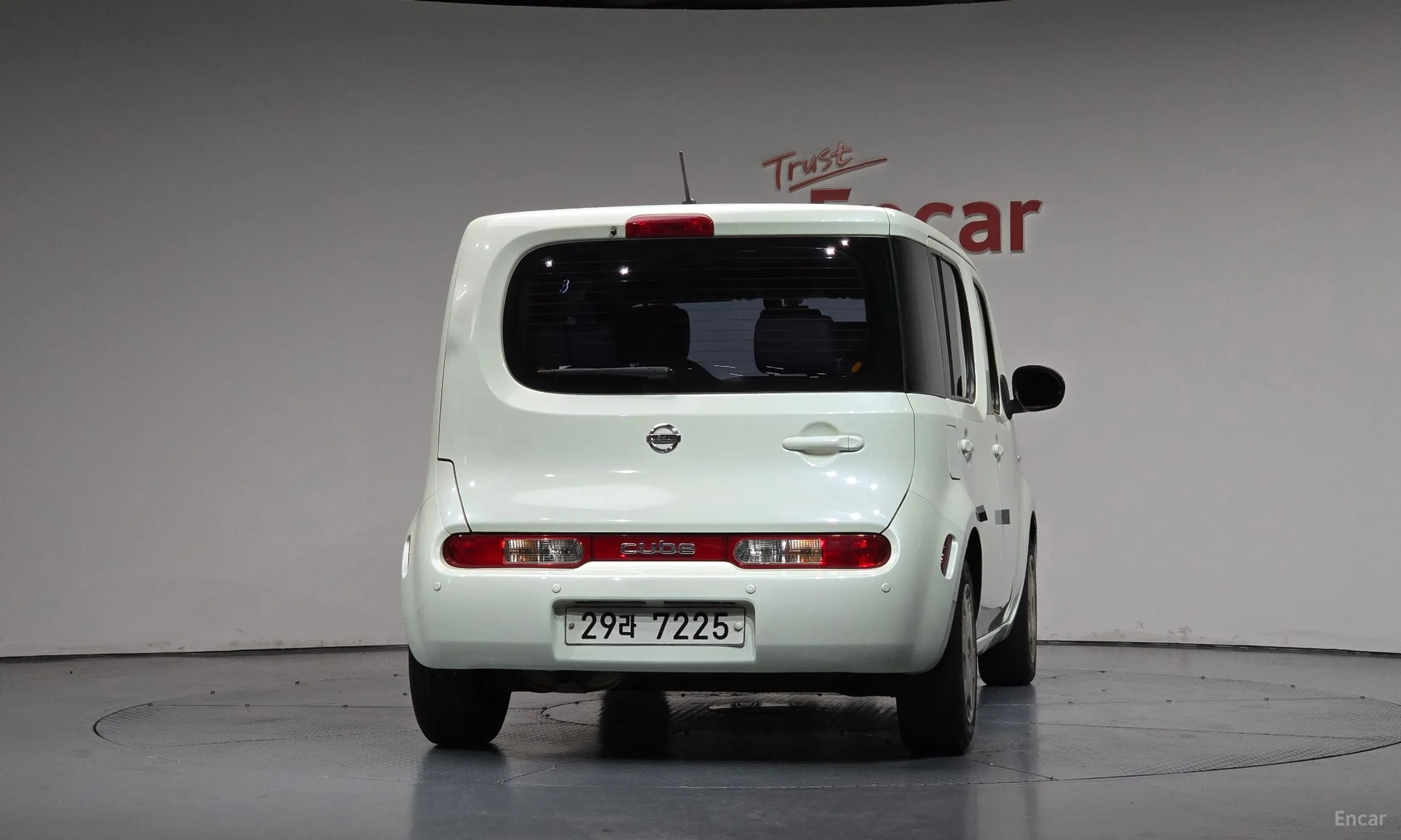 Nissan Cube превью 4