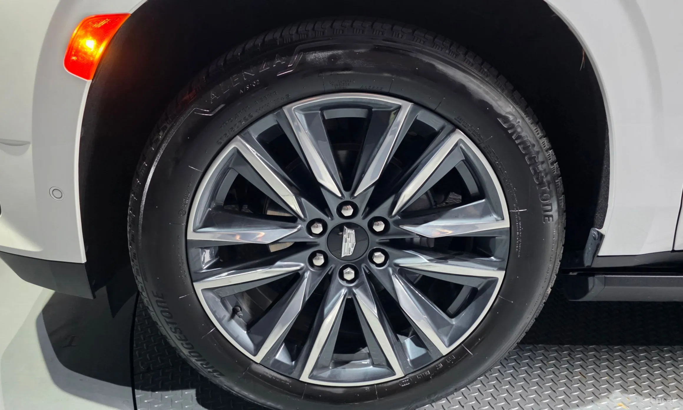 Cadillac Escalade 5th Generation превью 5