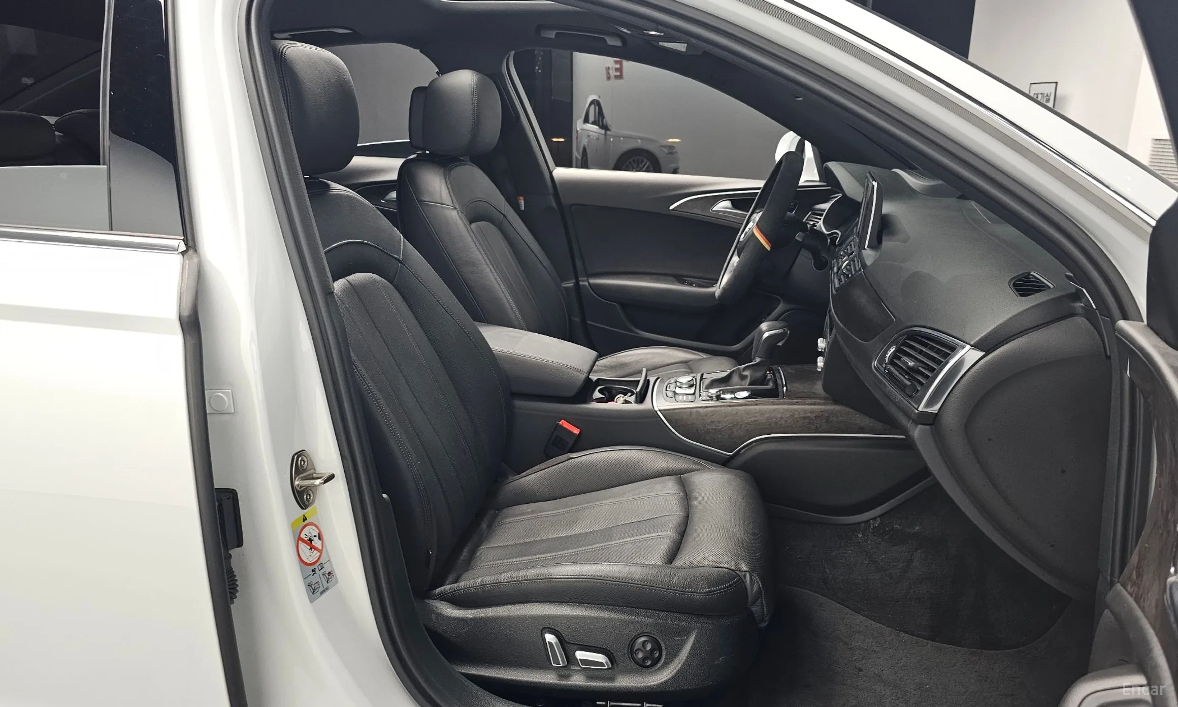 Audi New A6 превью 11