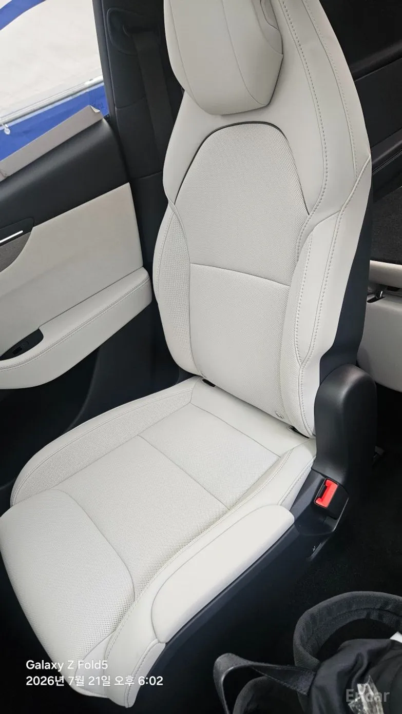 Tesla Model Y превью 11