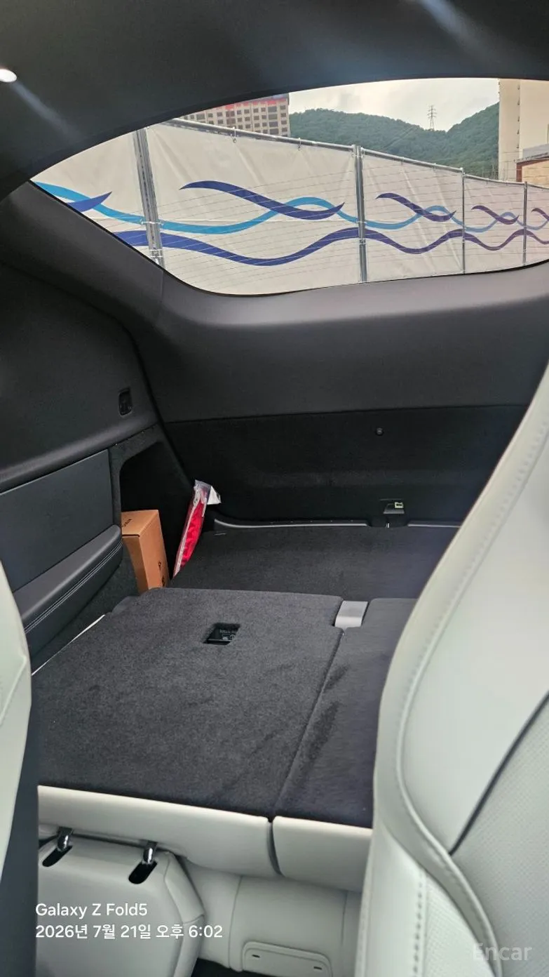 Tesla Model Y превью 7