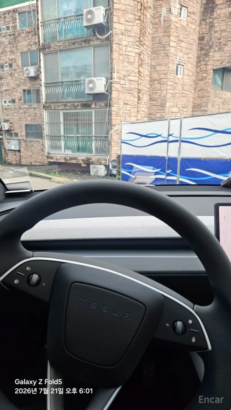 Tesla Model Y превью 8