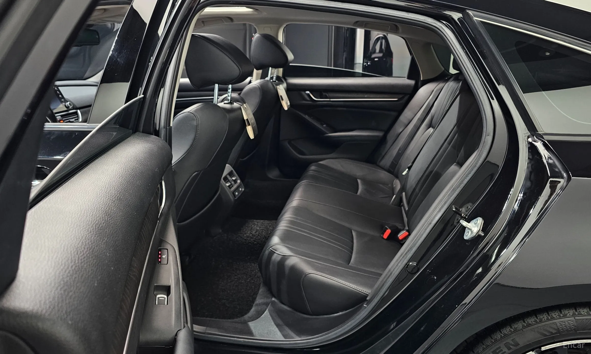 Honda Accord 10th Generation превью 12
