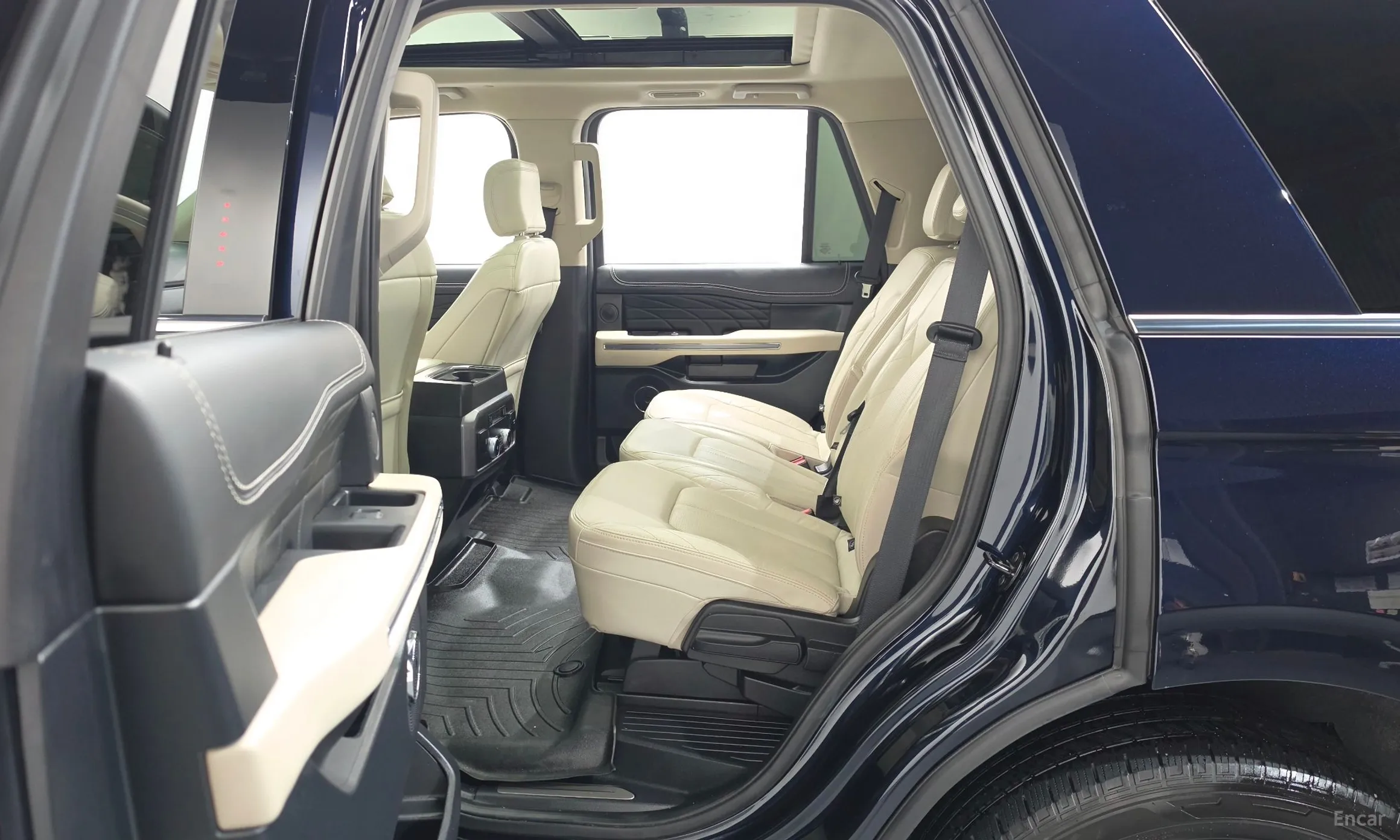 Ford Expedition превью 11