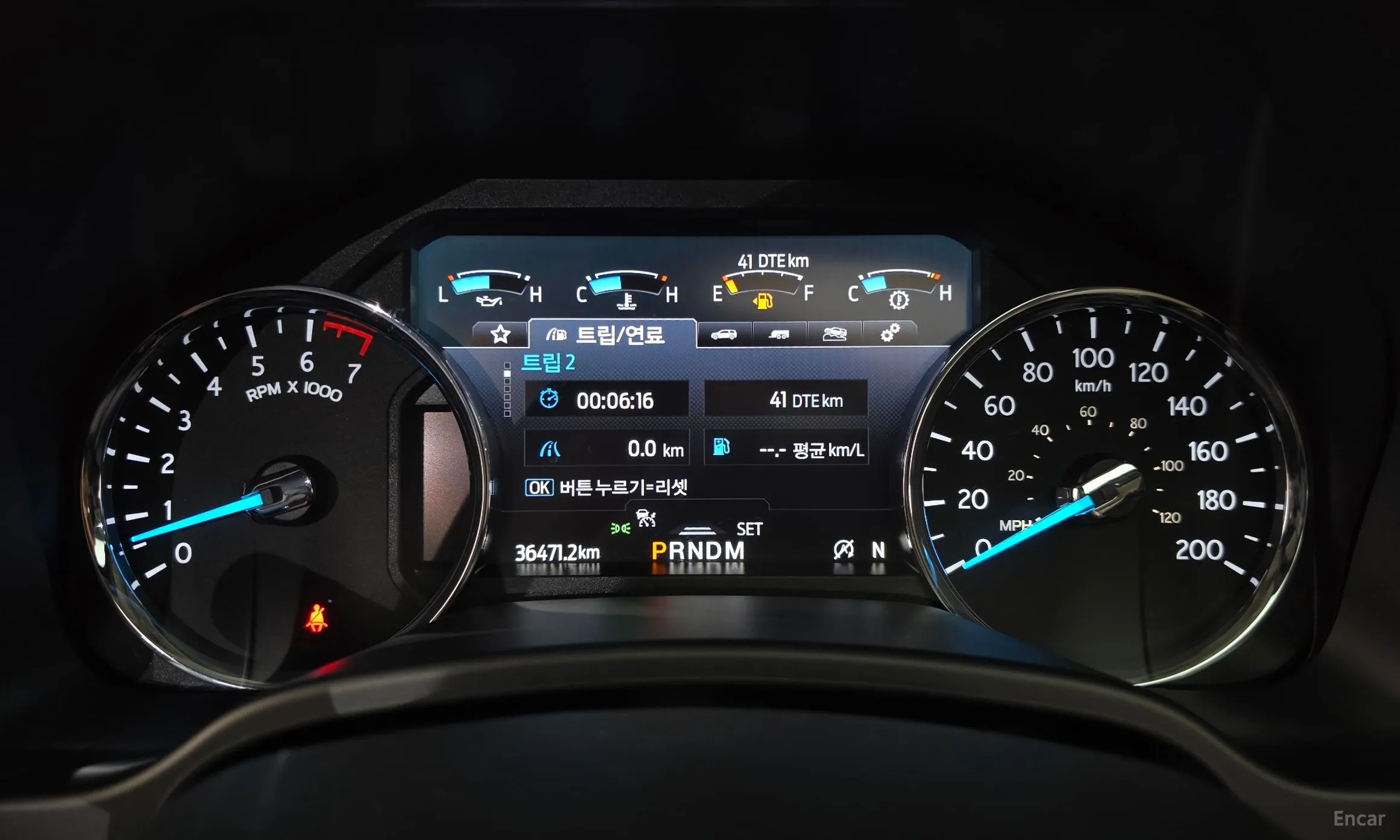 Ford Expedition превью 8