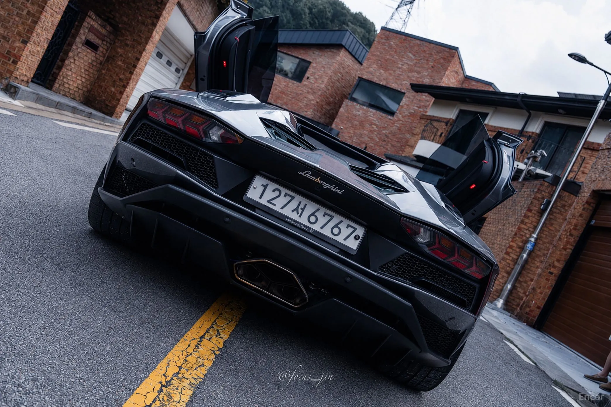 Lamborghini Aventador превью 5