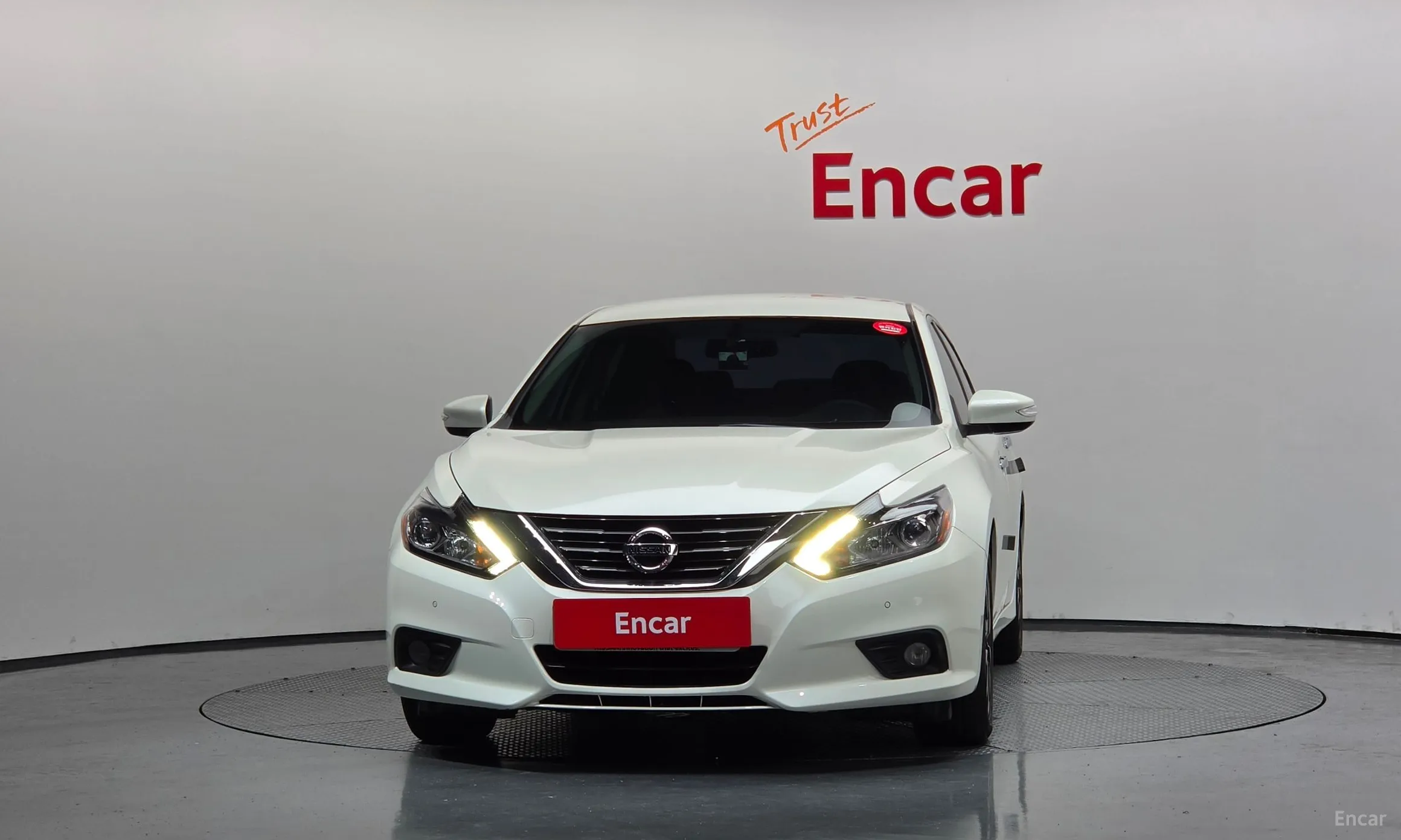 Nissan Altima превью 3