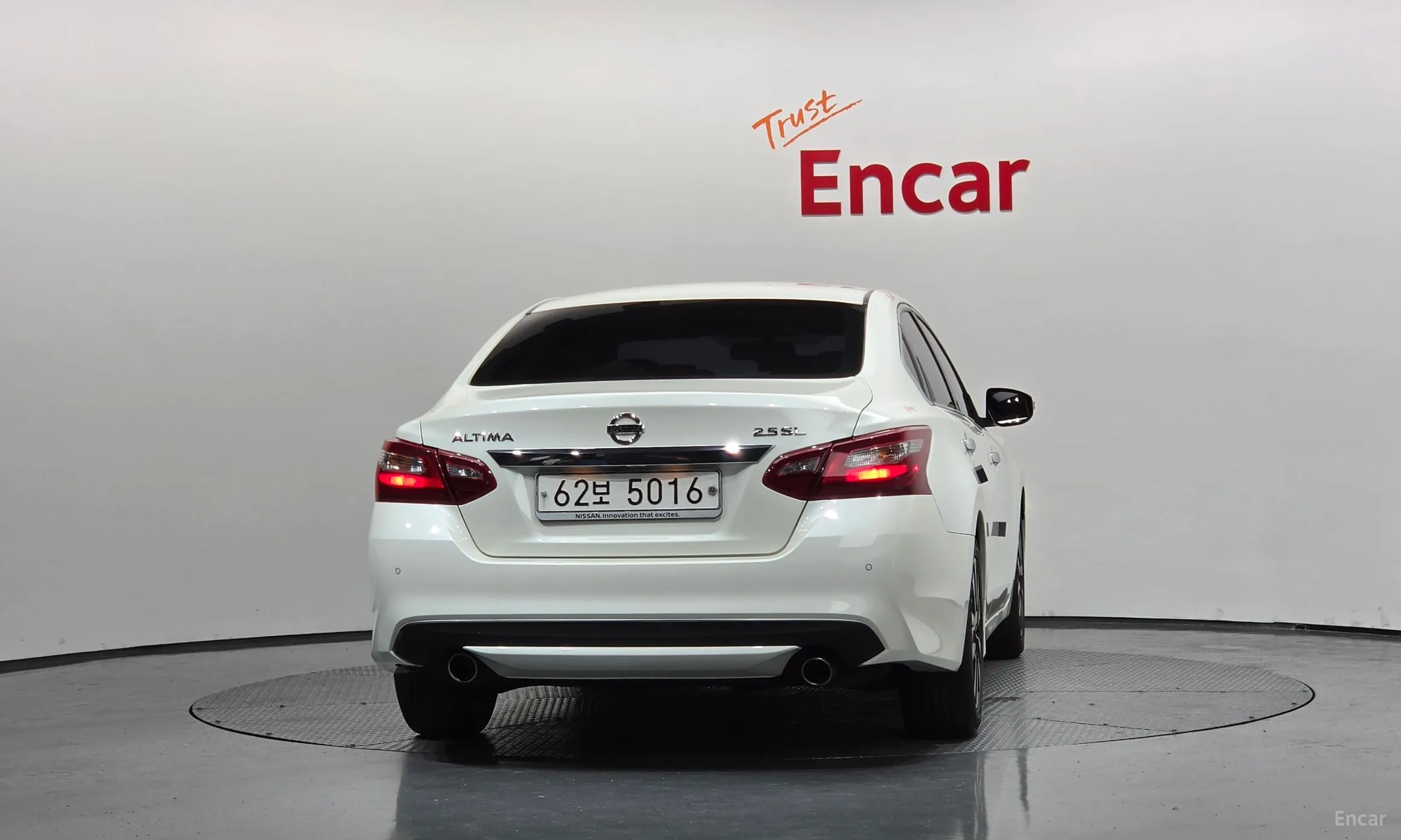 Nissan Altima превью 4