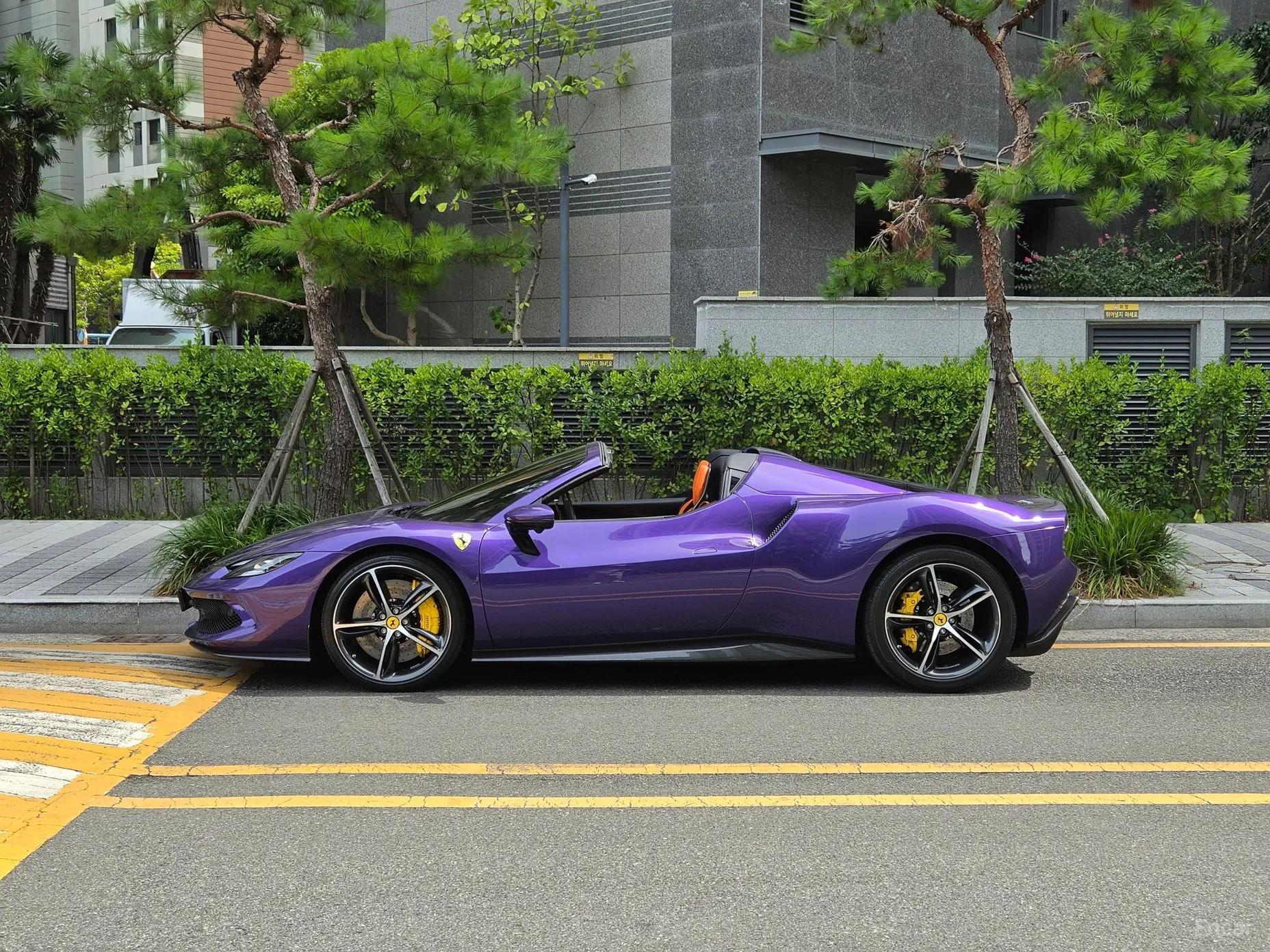 Ferrari 296 GTS превью 15