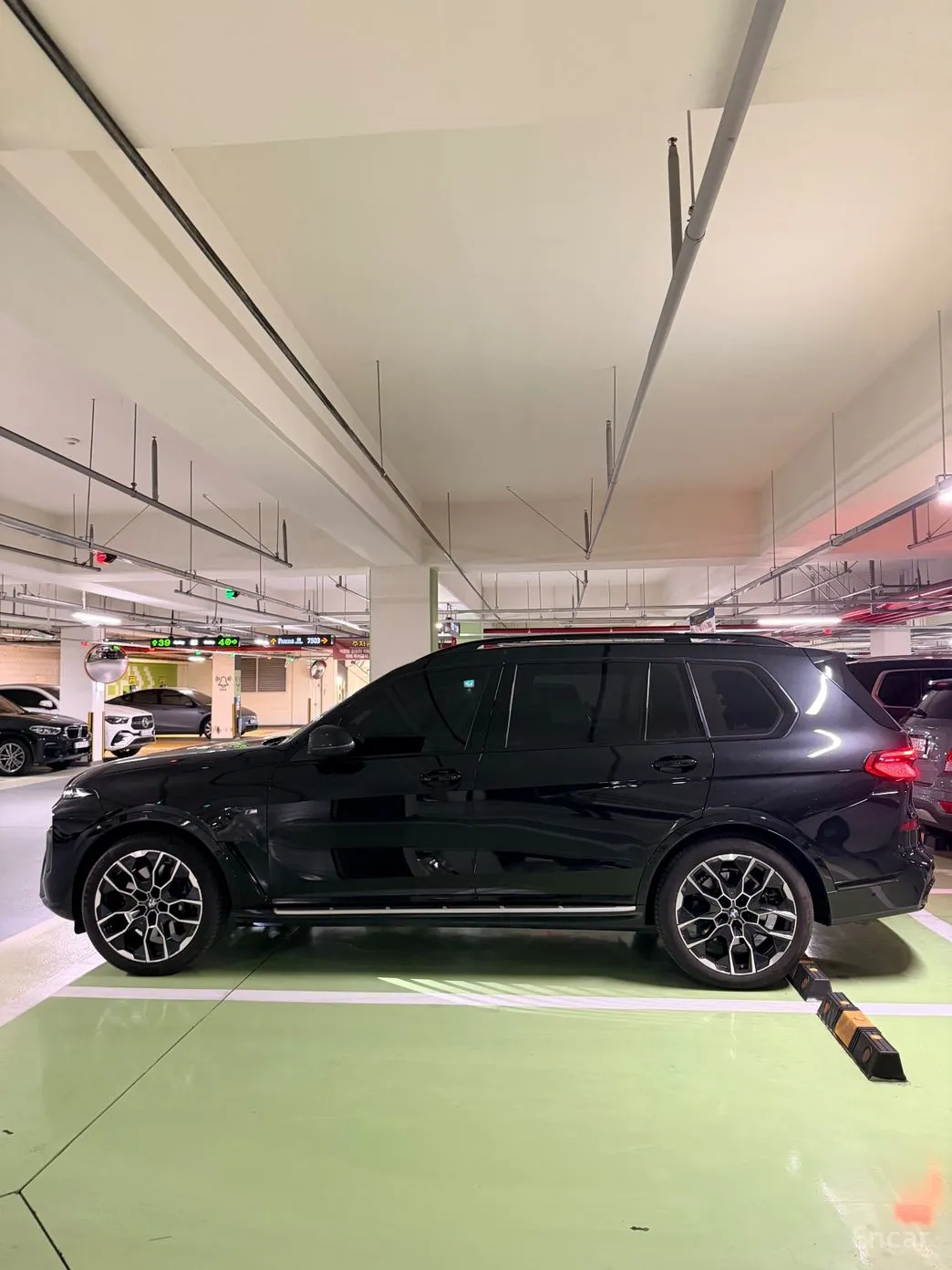 BMW X7 (G07) превью 11