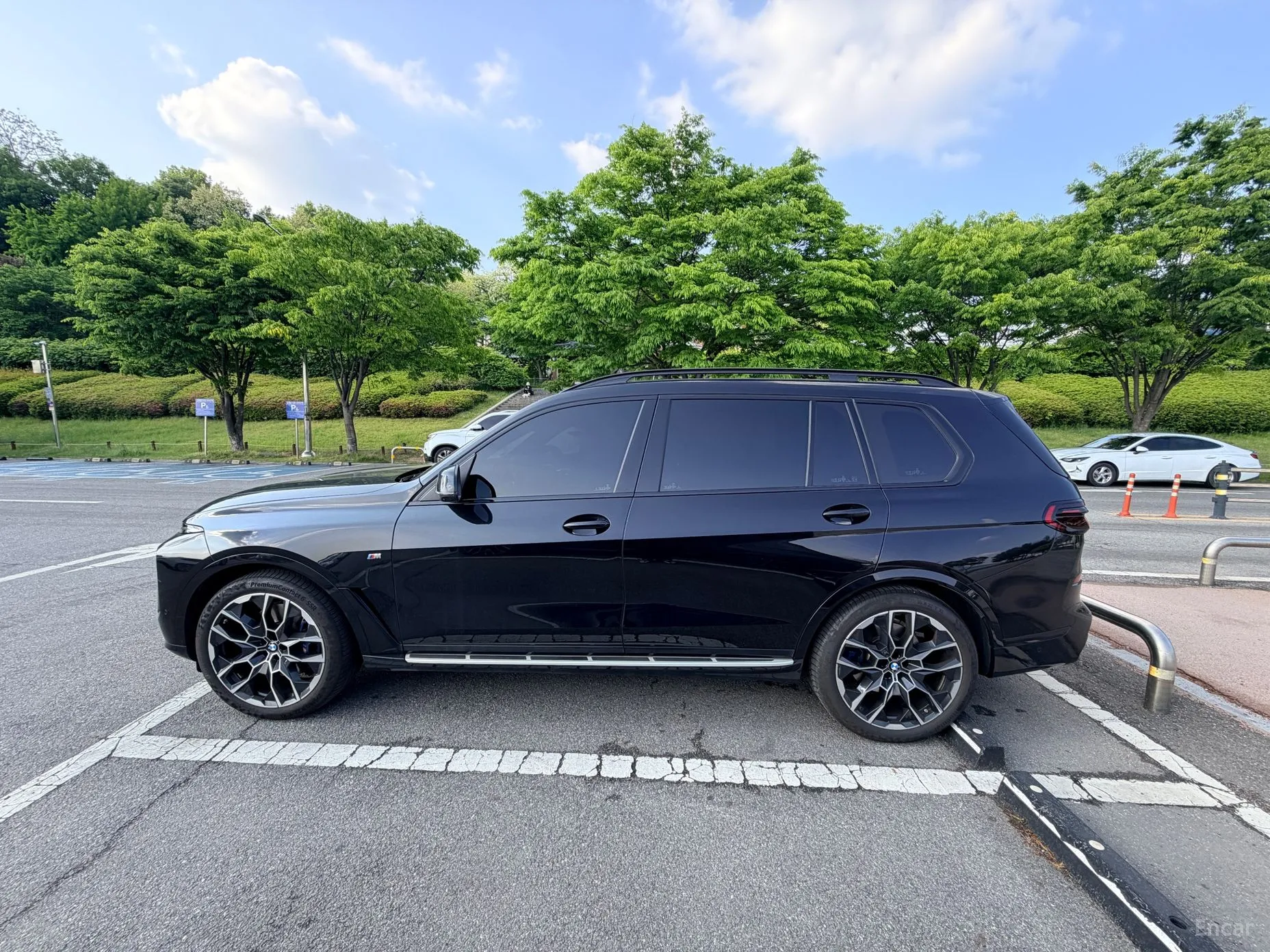 BMW X7 (G07) превью 20
