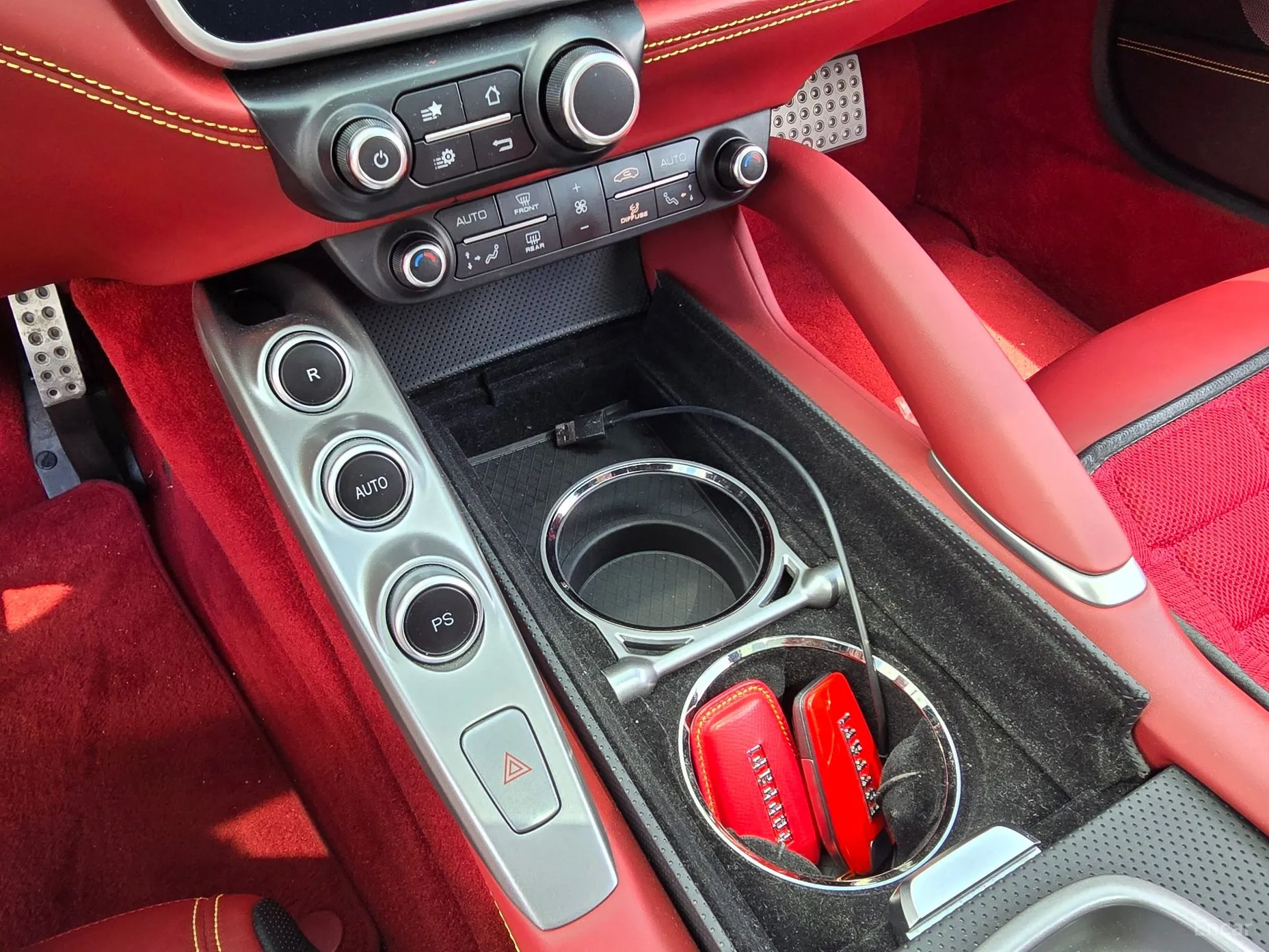 Ferrari GTC4 Rousseau превью 11