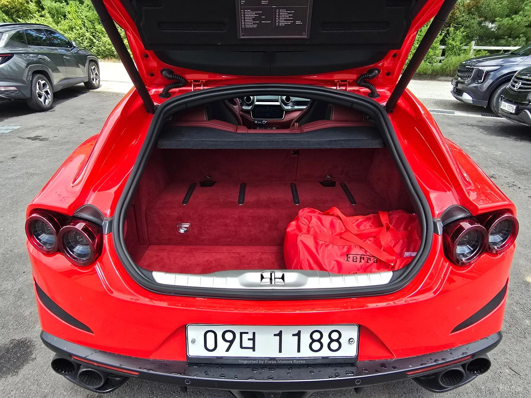 Ferrari GTC4 Rousseau превью 16