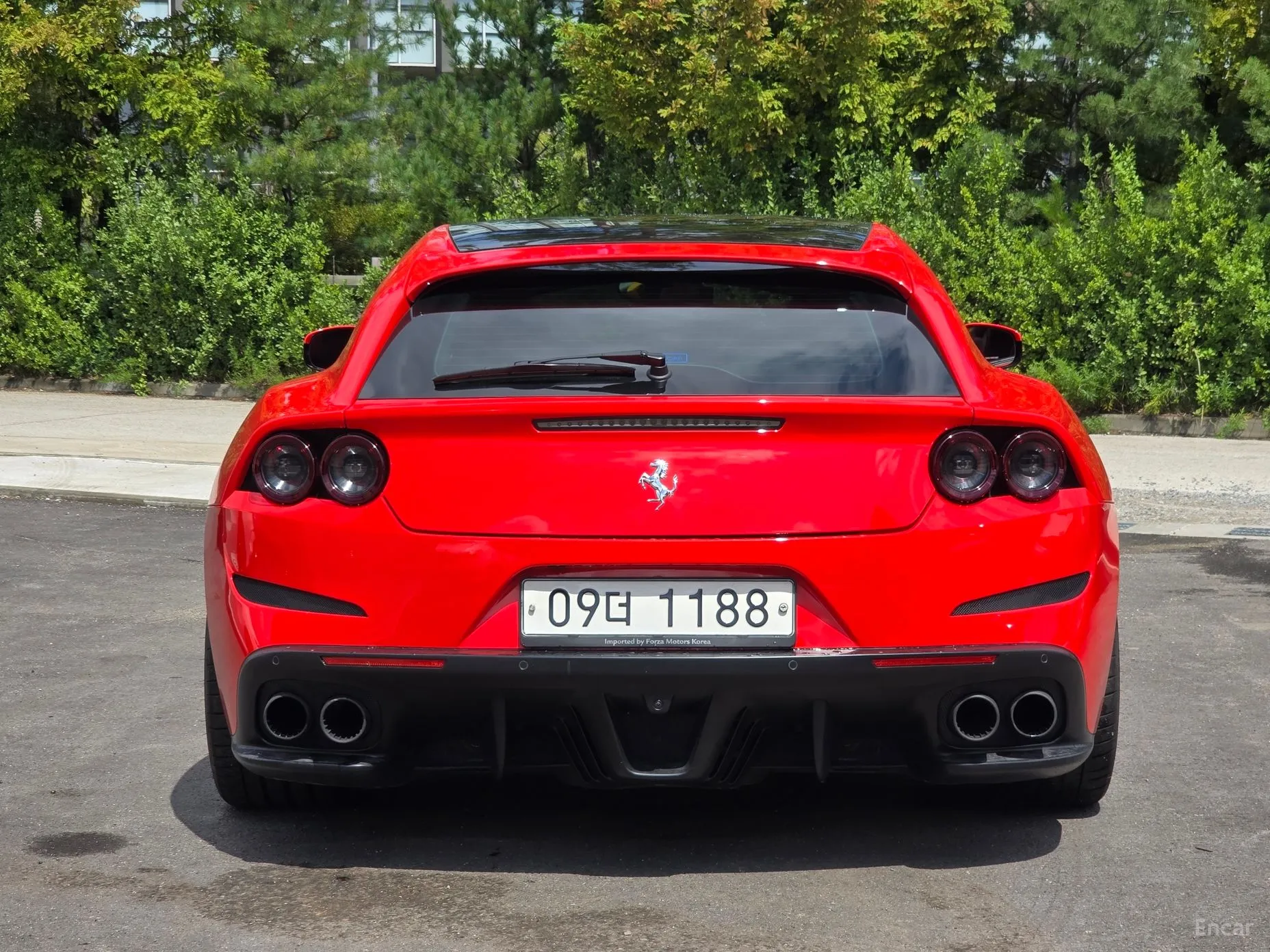 Ferrari GTC4 Rousseau превью 4
