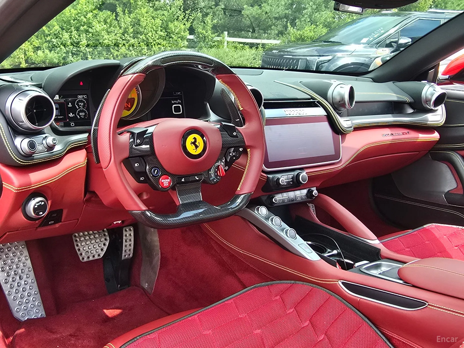 Ferrari GTC4 Rousseau превью 6