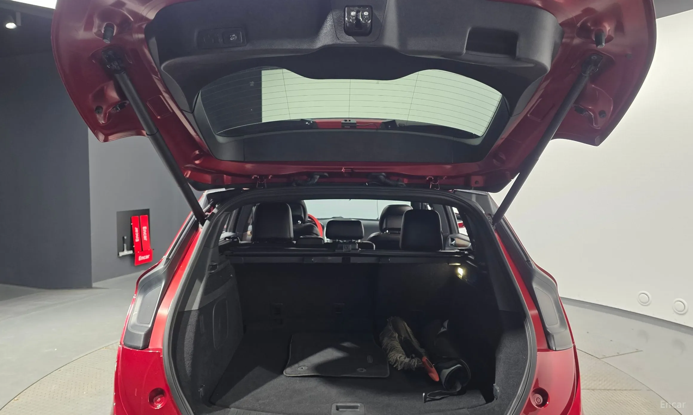 Lincoln MKC превью 19